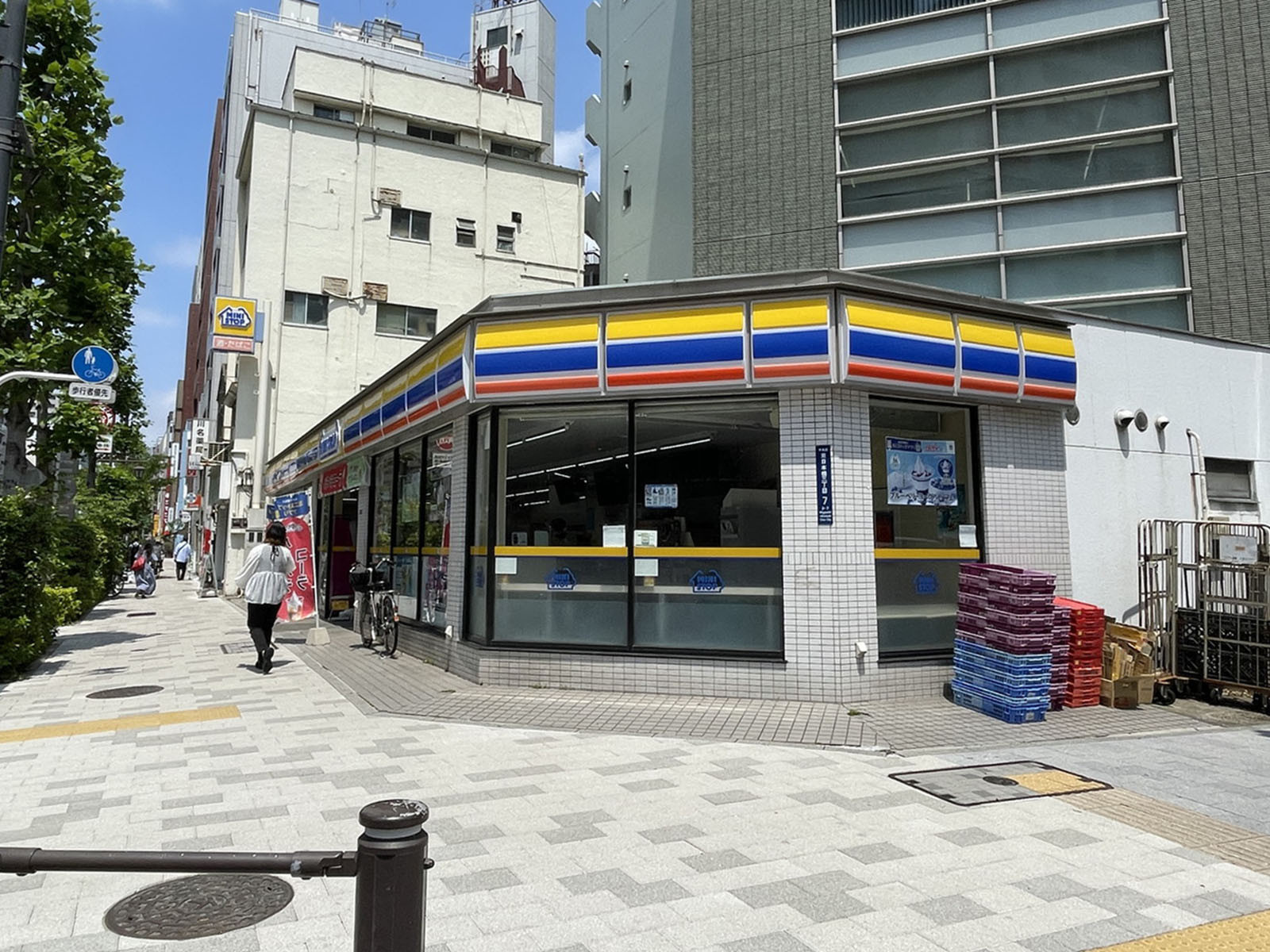 徒歩1分のミニストップ 東日本橋3丁目店