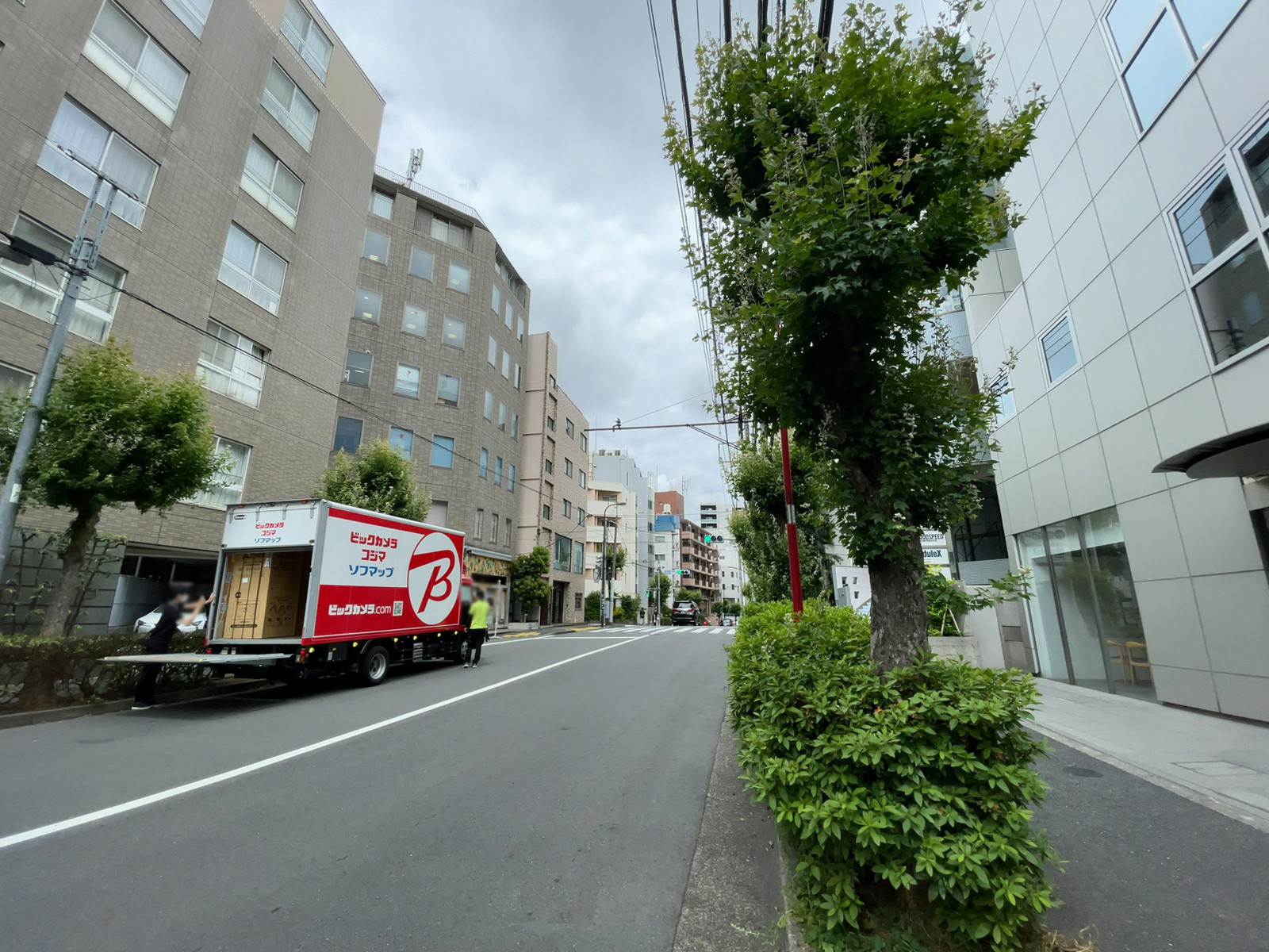 プレファス恵比寿南前面の通り