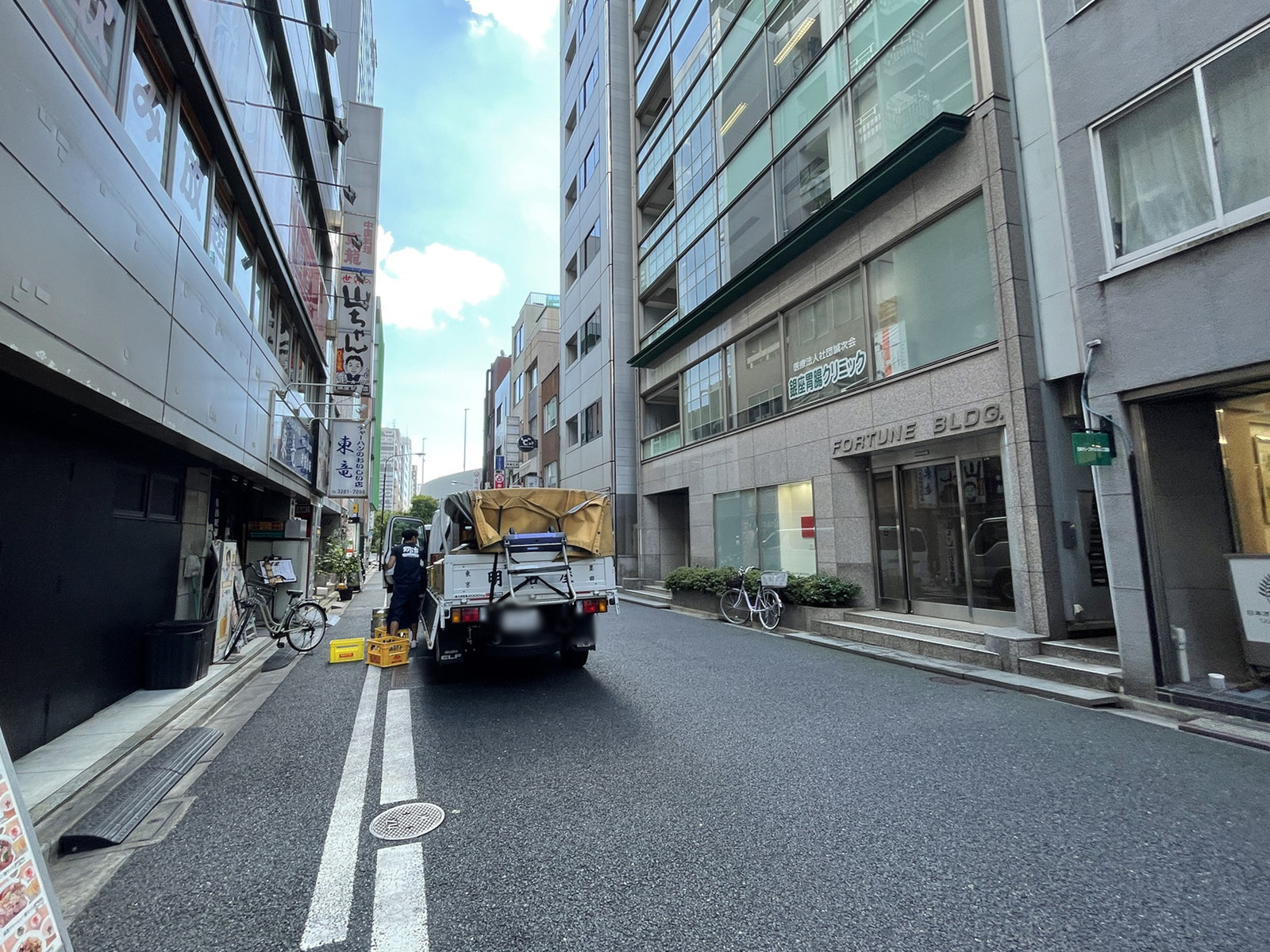 THE HUB有楽町EAST前面の通り
