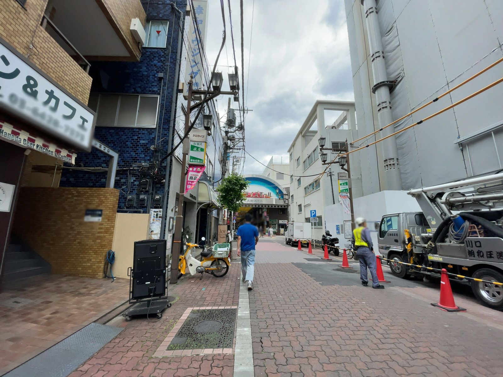 ライオンズフジ前面の通り