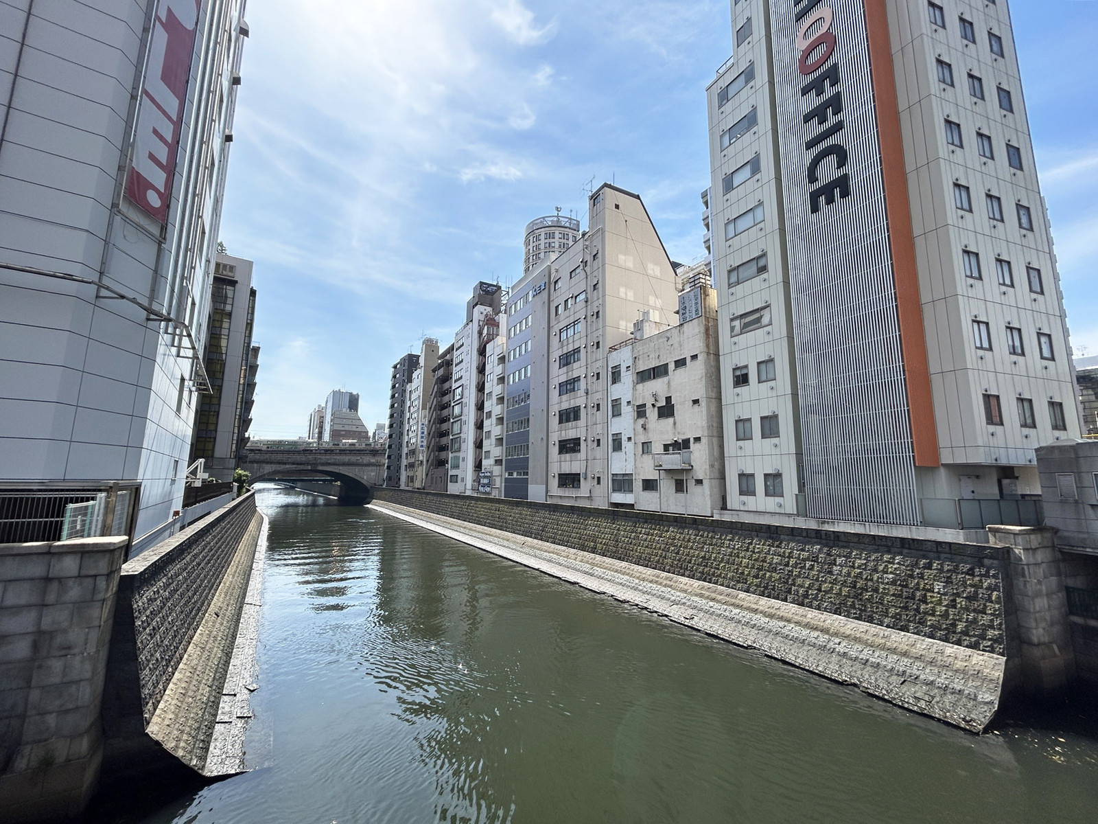 裏の神田川