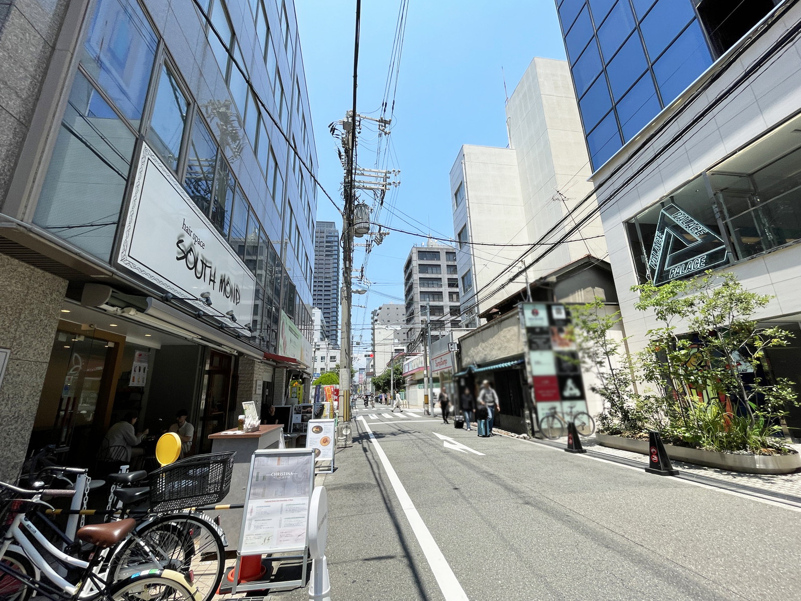 南船場DSビル前面の通り