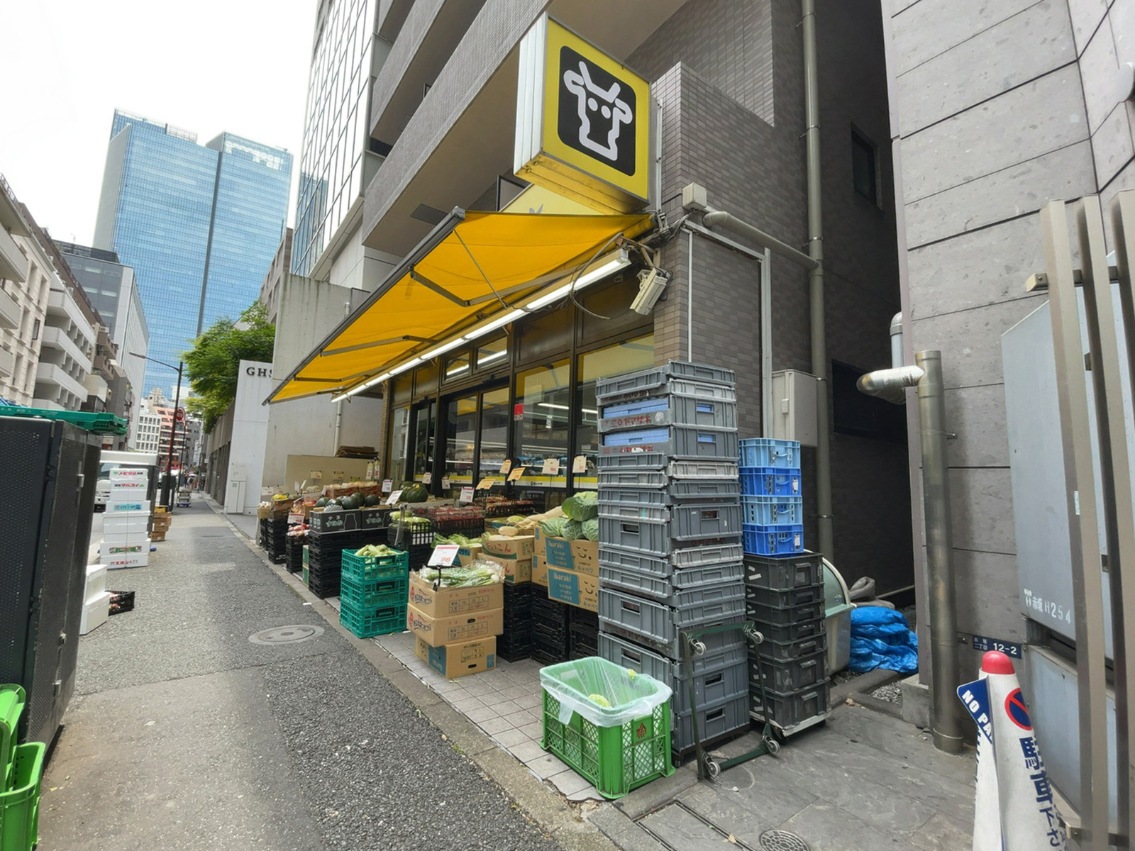 近くの肉のハナマサ 赤坂店