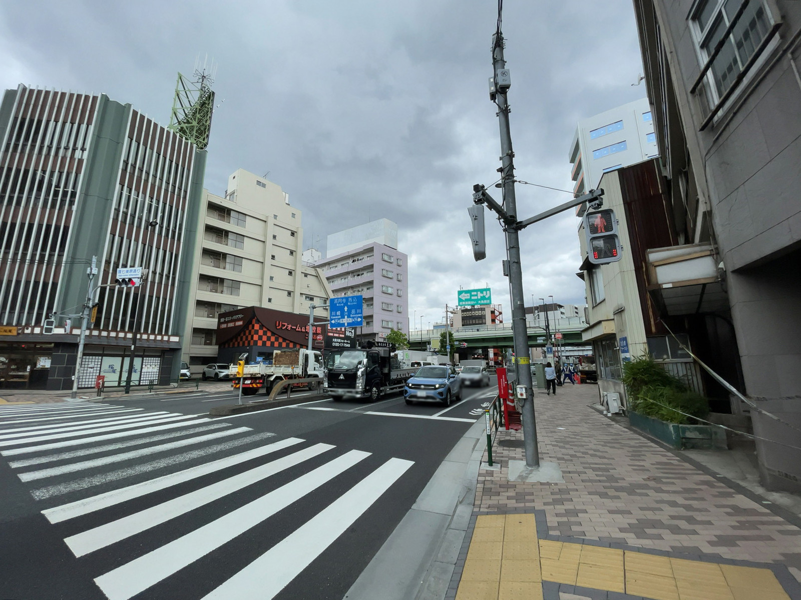 近くの環七通り