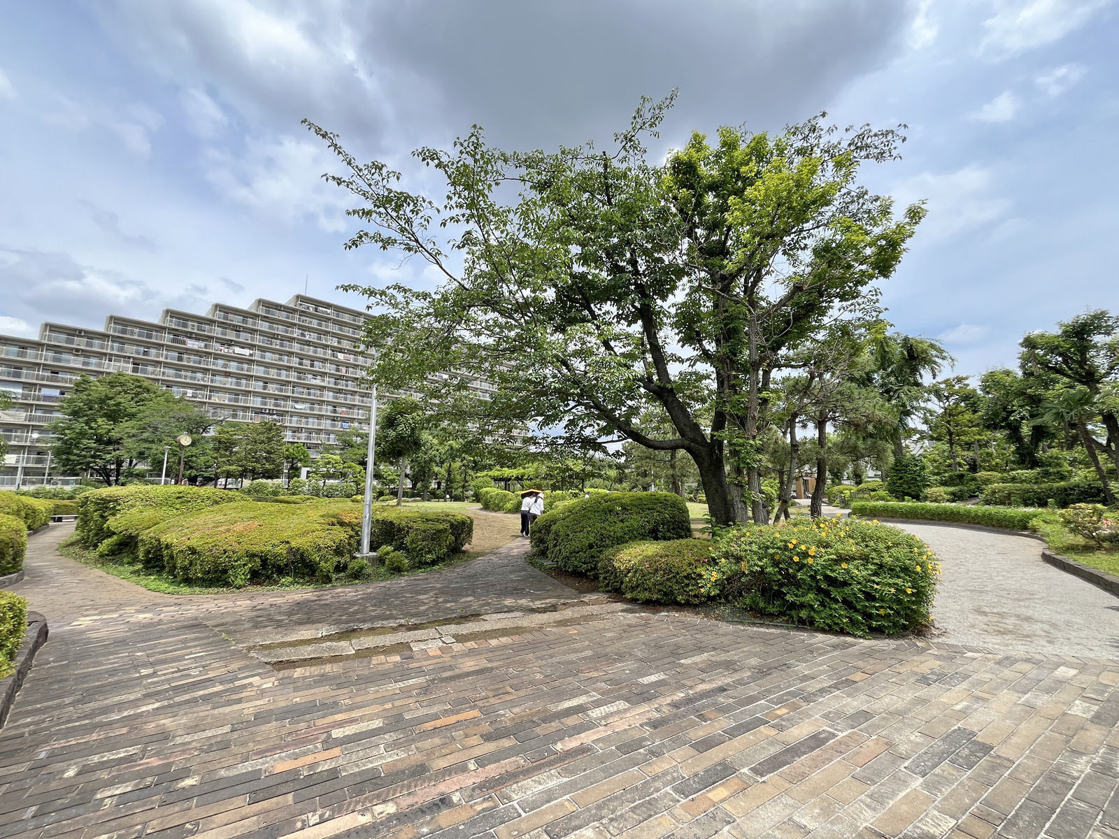 徒歩1分のせせらぎの里公苑