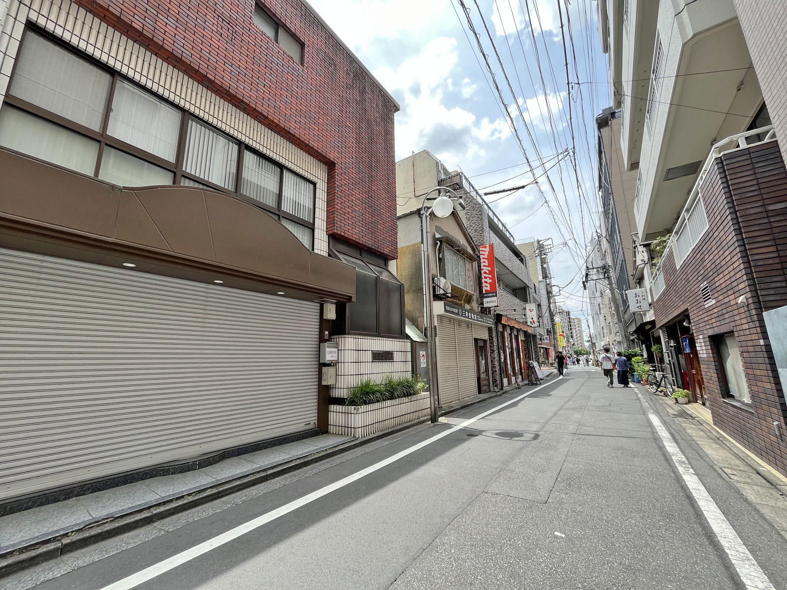 松島第一ビル前面の通り
