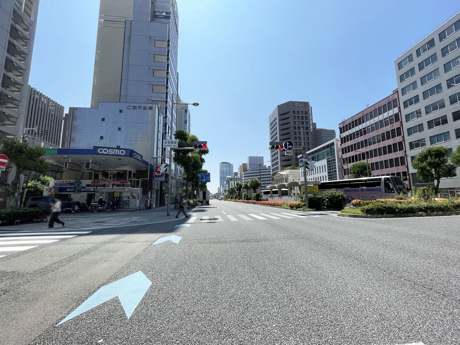 KOURINビル前面の通り