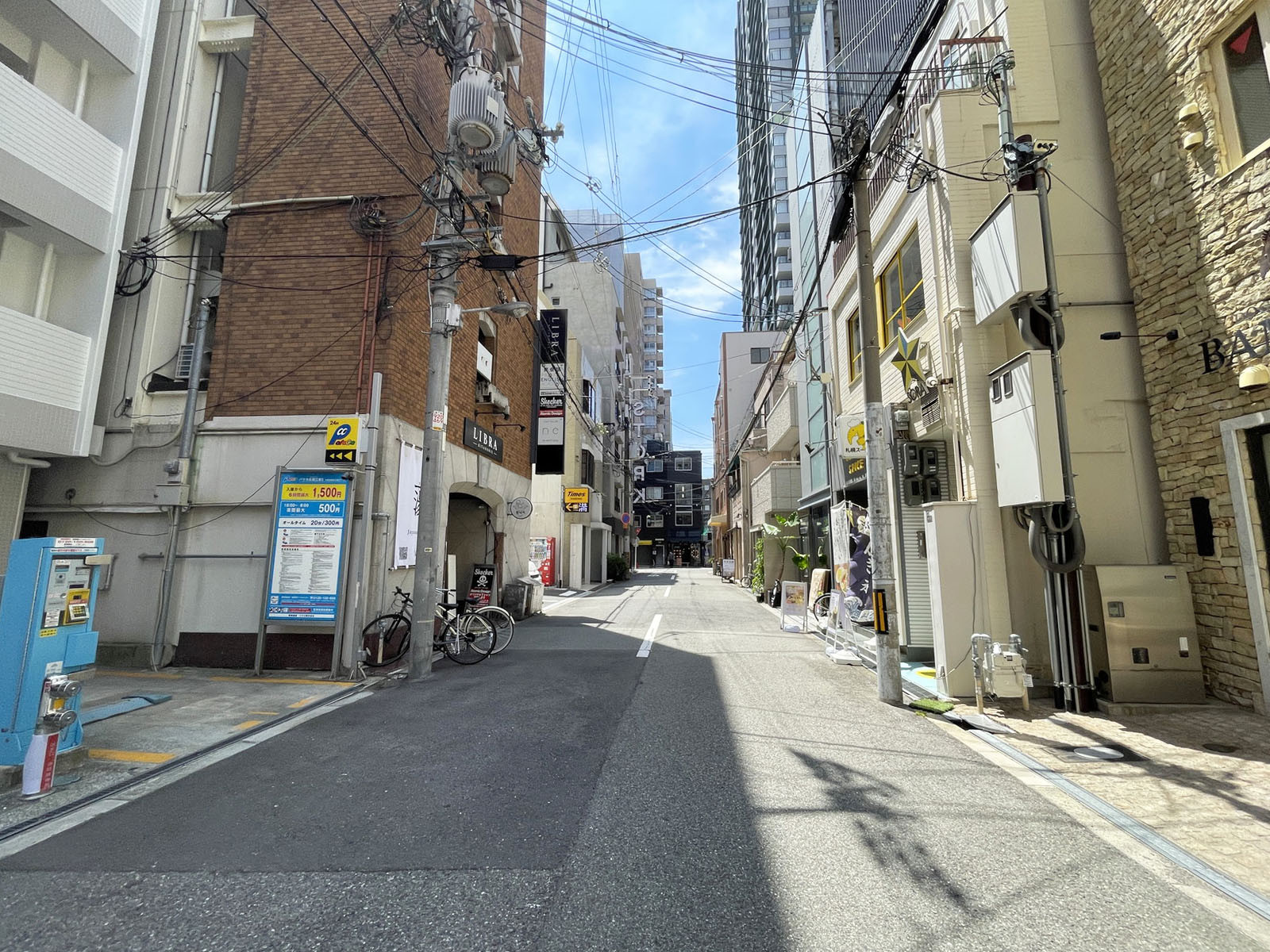 AVANZA北堀江前面の通り
