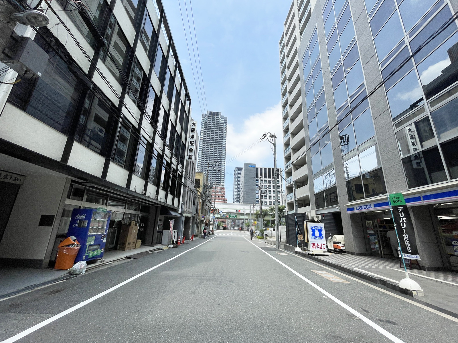 北浜センタービル前面の通り