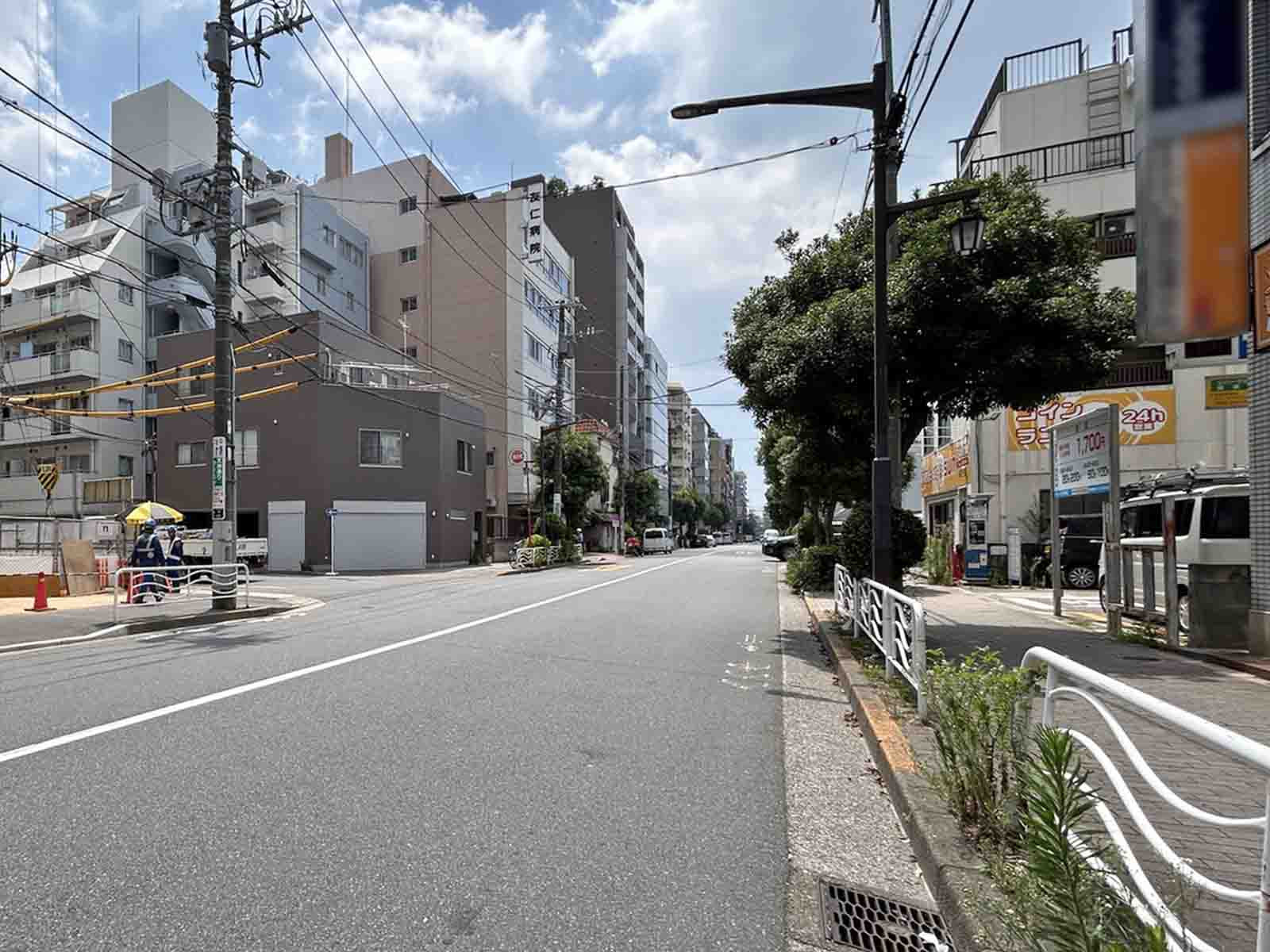ソレイユ2前面の通り