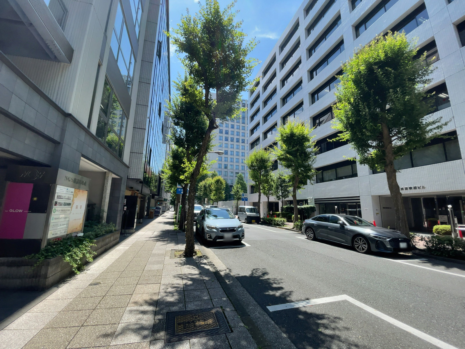 馬車道450ビル前面の通り