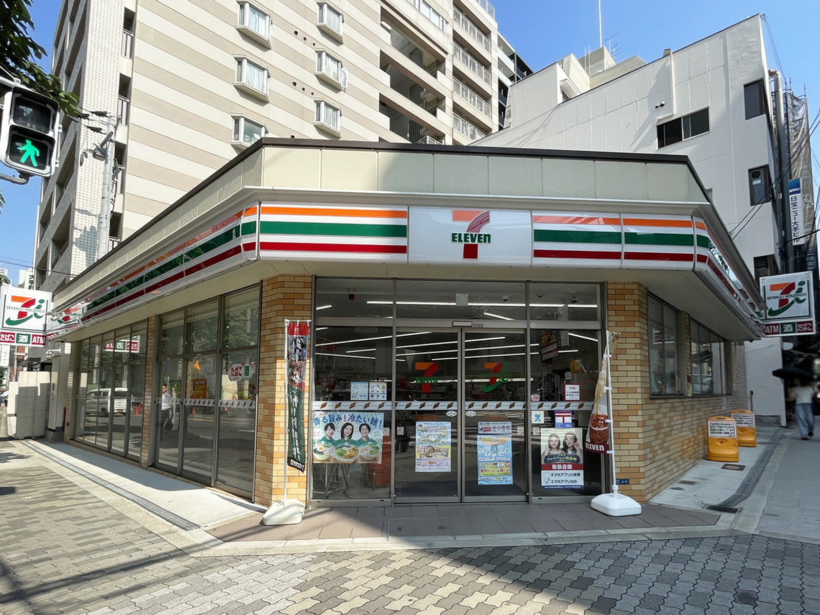 付近のセブン-イレブン 大阪大手通1丁目店
