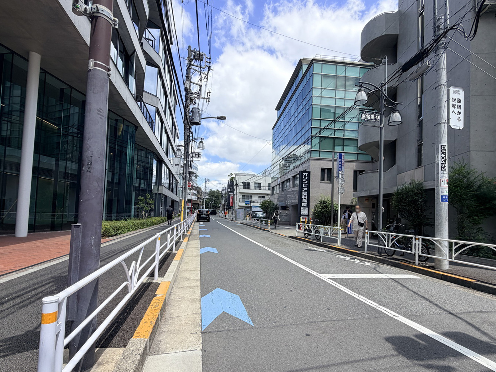 Terraza Harajuku前面の通り