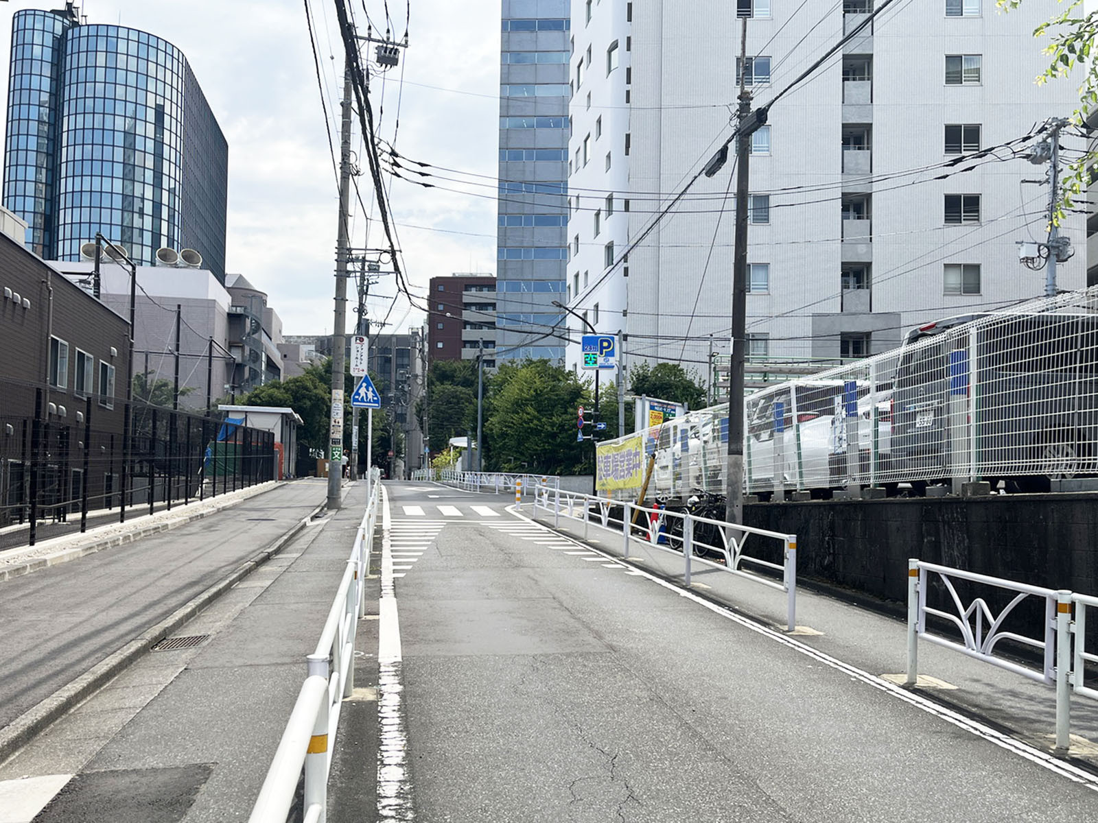 渋谷董友ビル5前面の通り