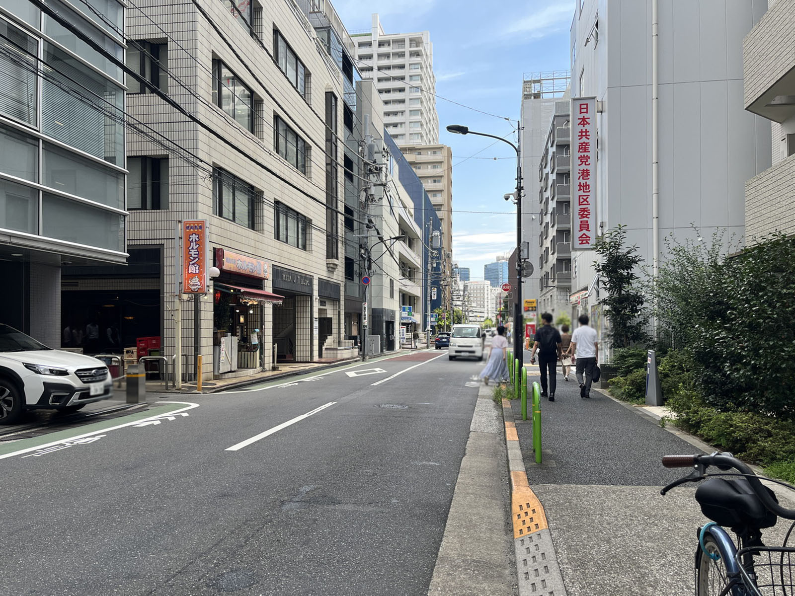 三田UTビル前面の通り
