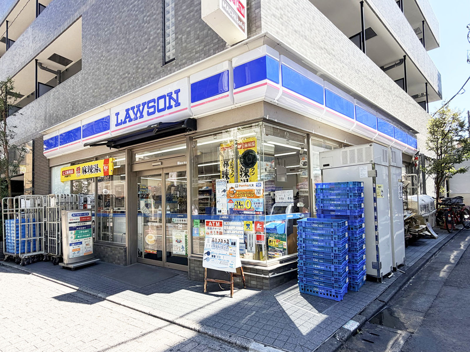 並びにあるローソン 池袋一丁目店