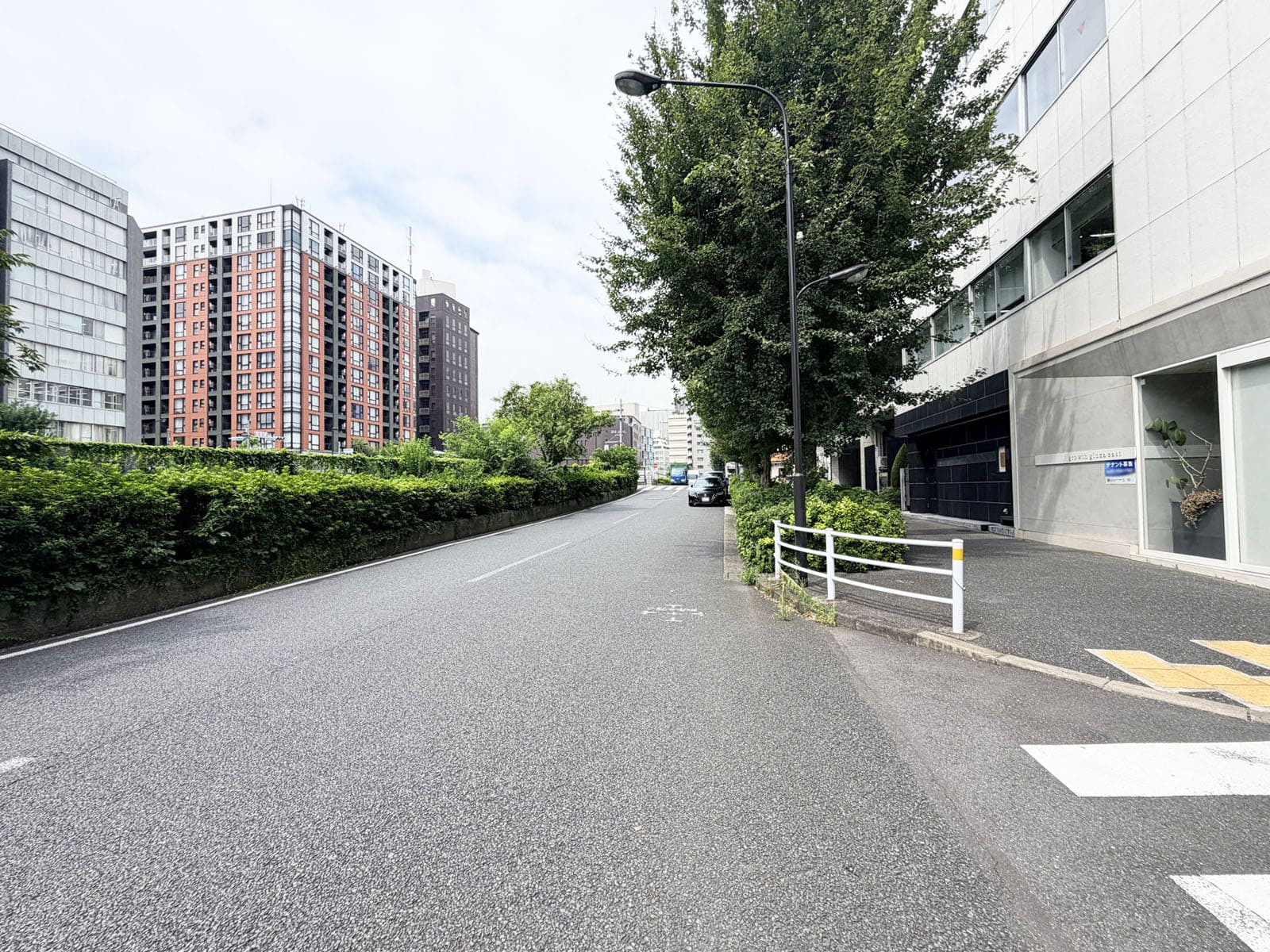 COLOR-US銀座東前面の通り