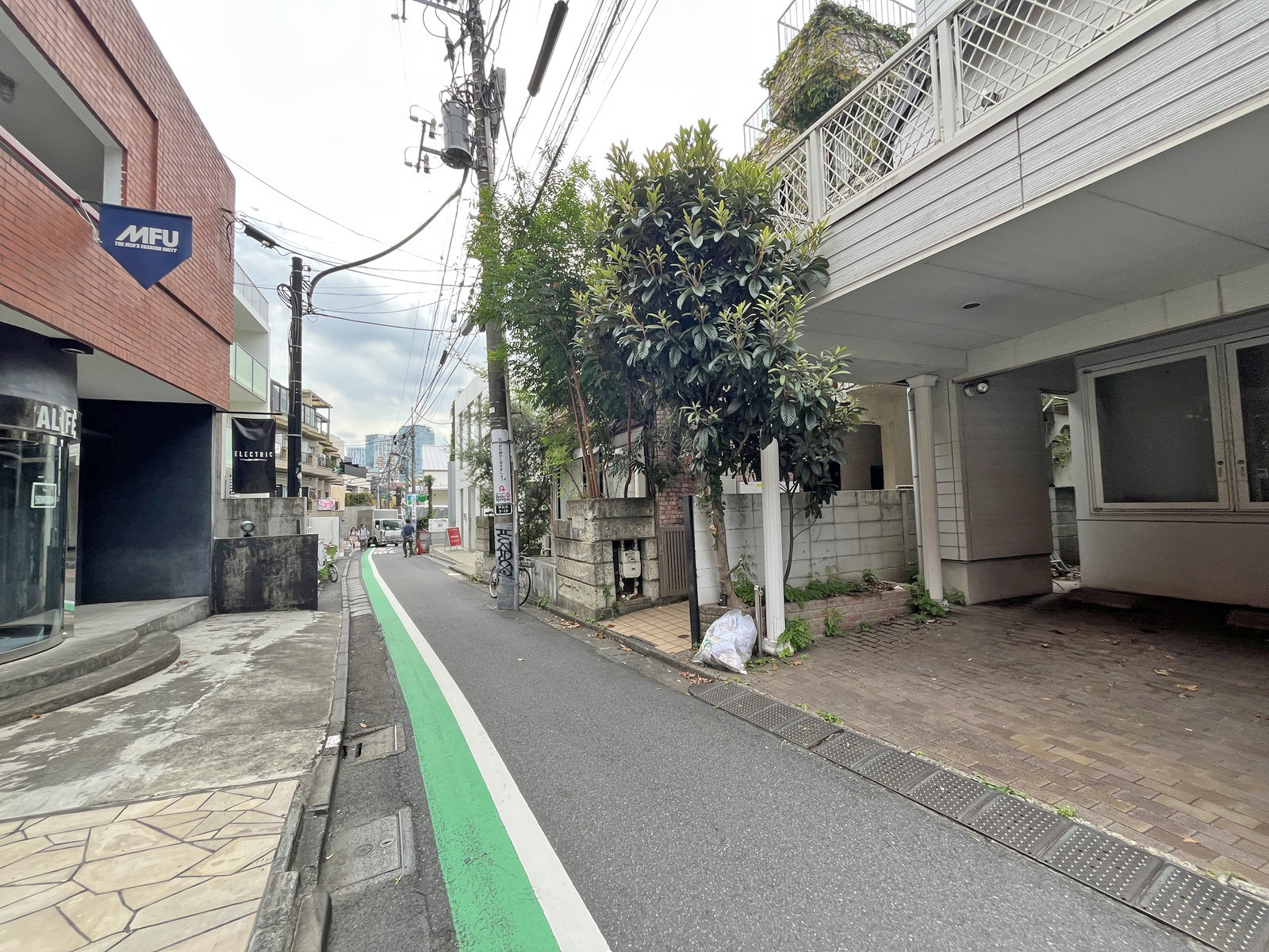 神宮前3丁目戸建前面の通り