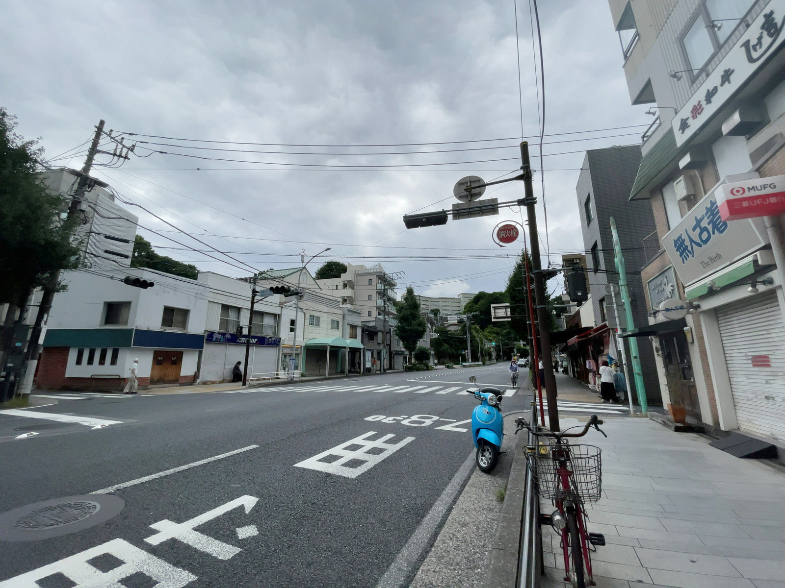 東源元町ビル前面の通り