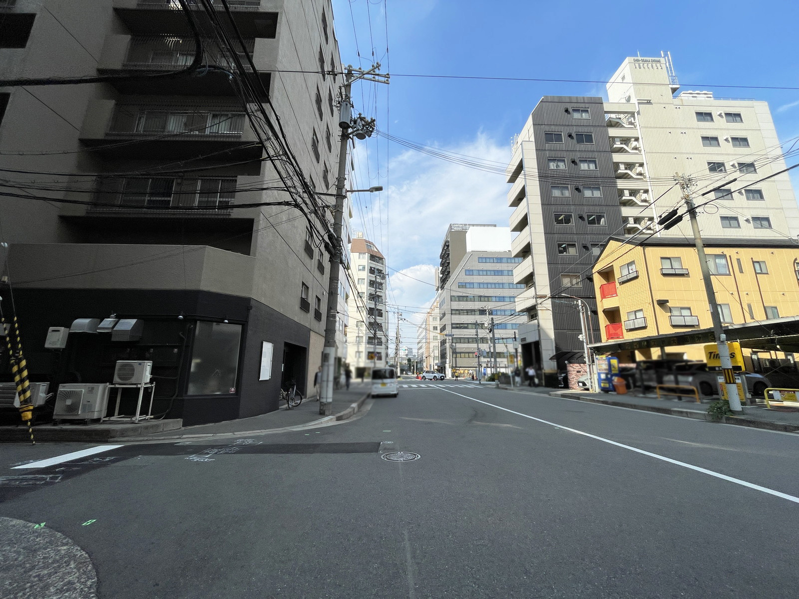 竹内ビル前面の通り