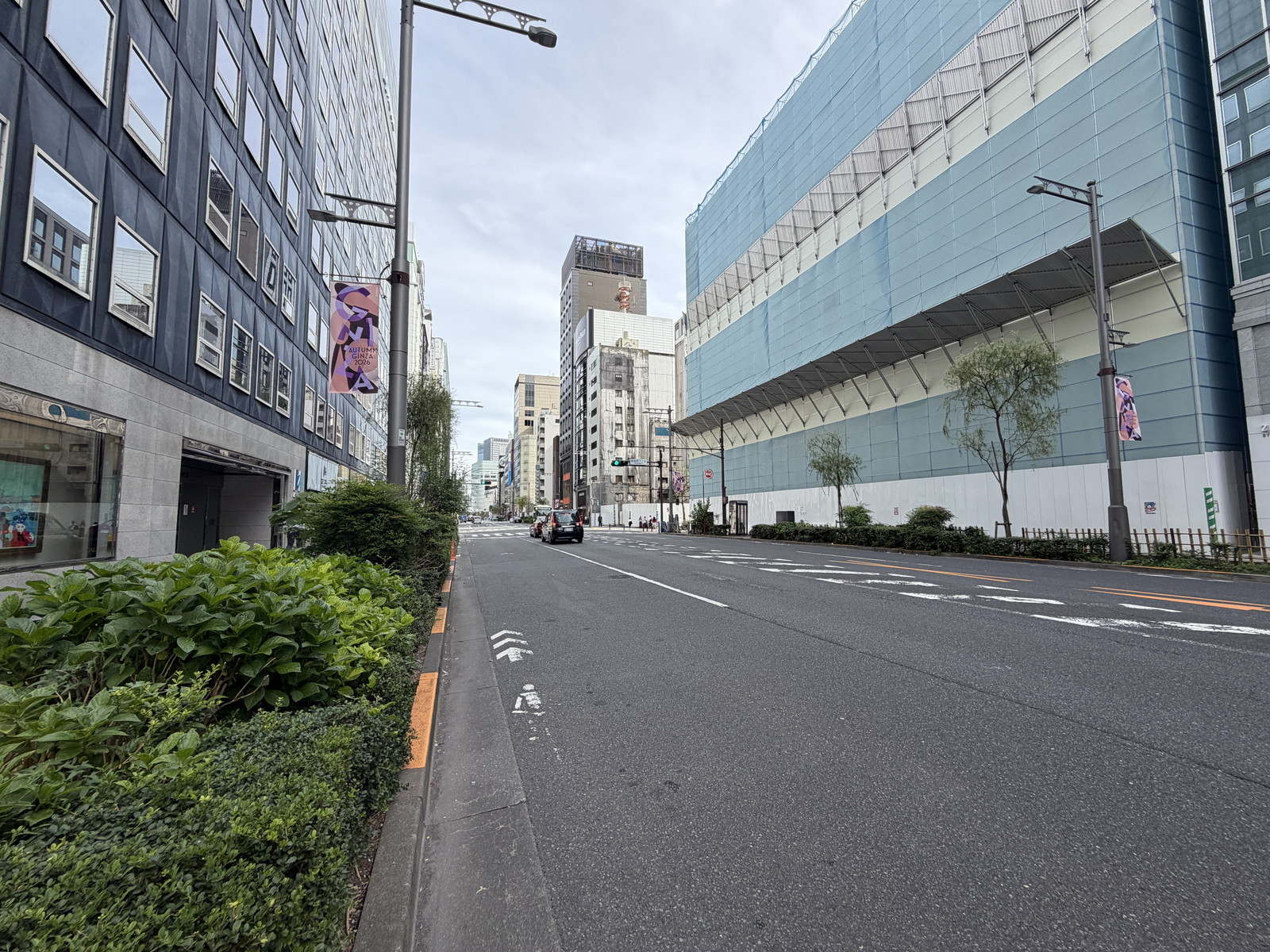ブランエスパ銀座前面の通り
