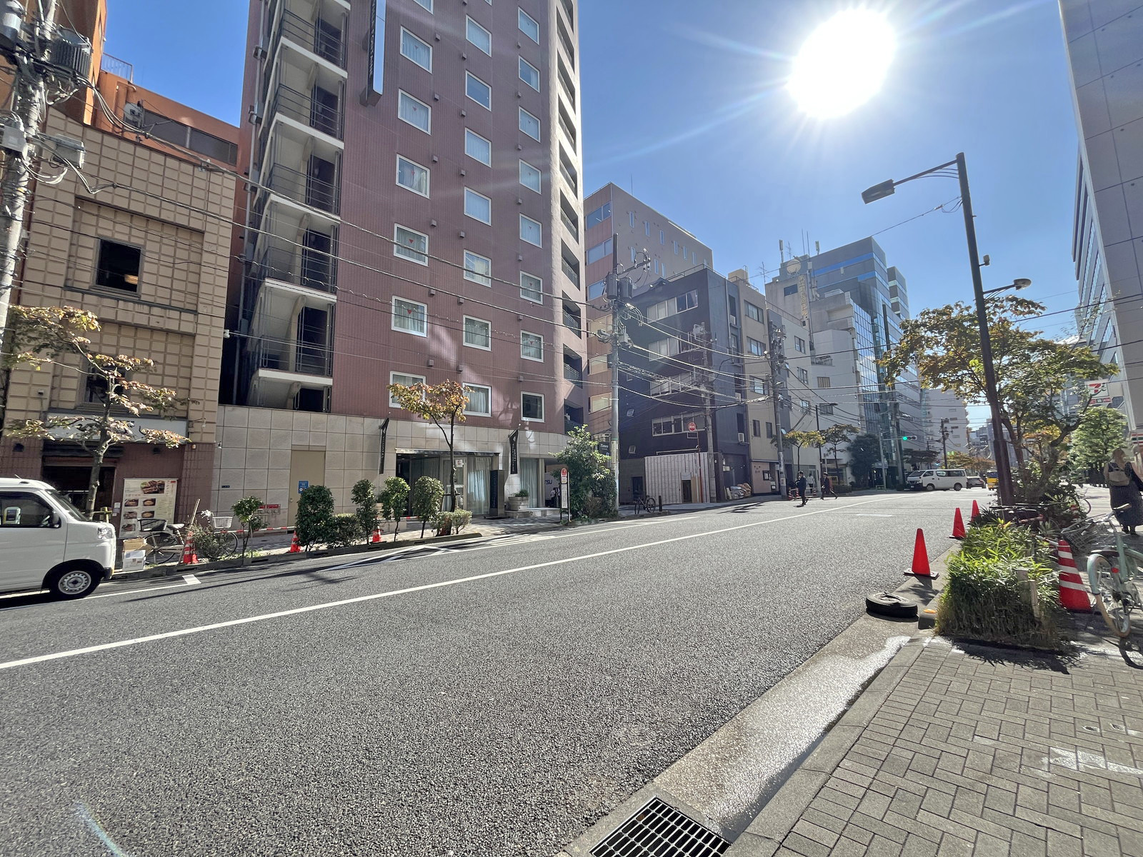 六甲第2ビル前面の通り