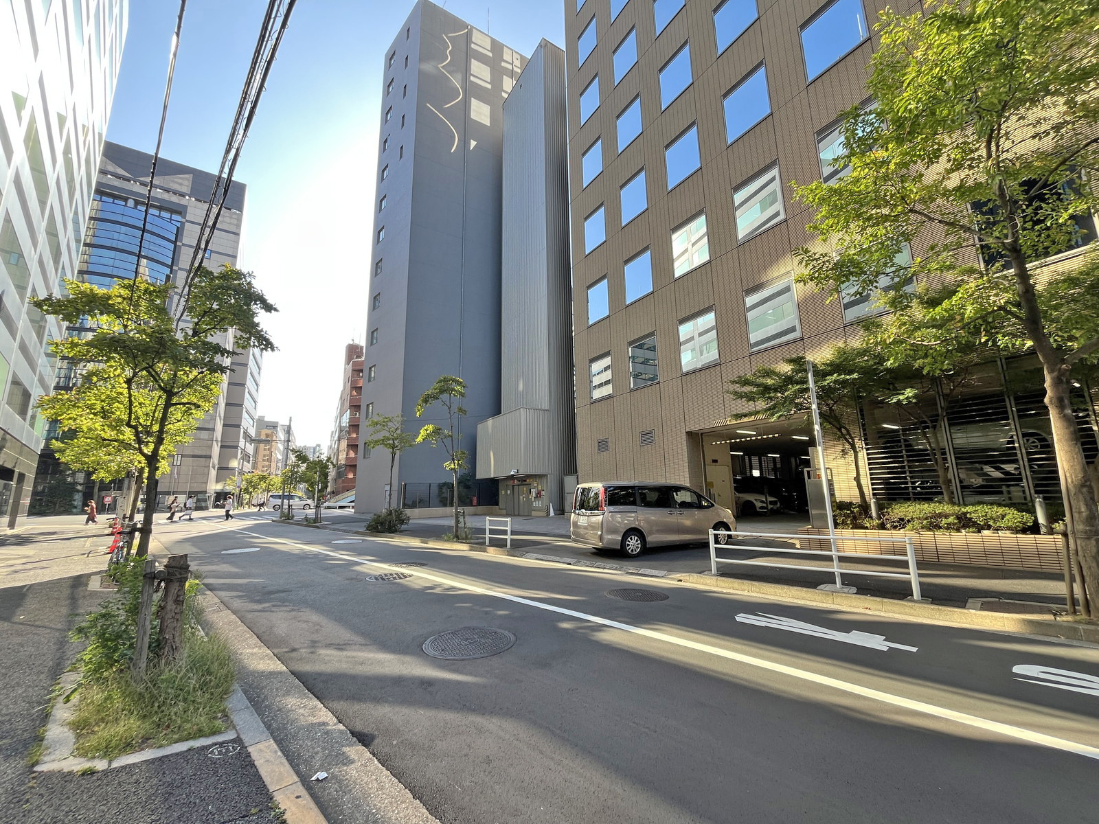 ACN茅場町ビル前面の通り