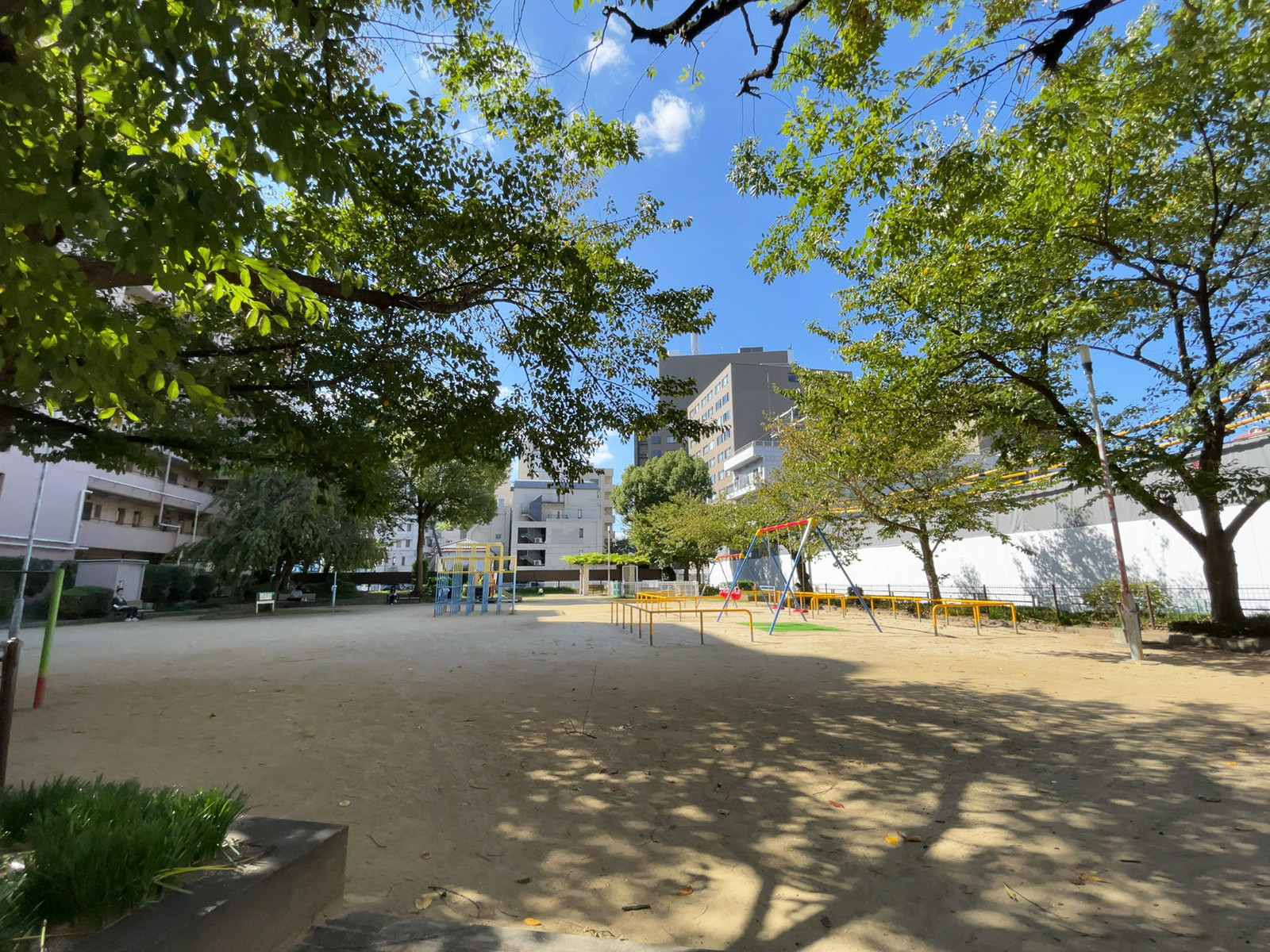同じ通りにある山口本町公園