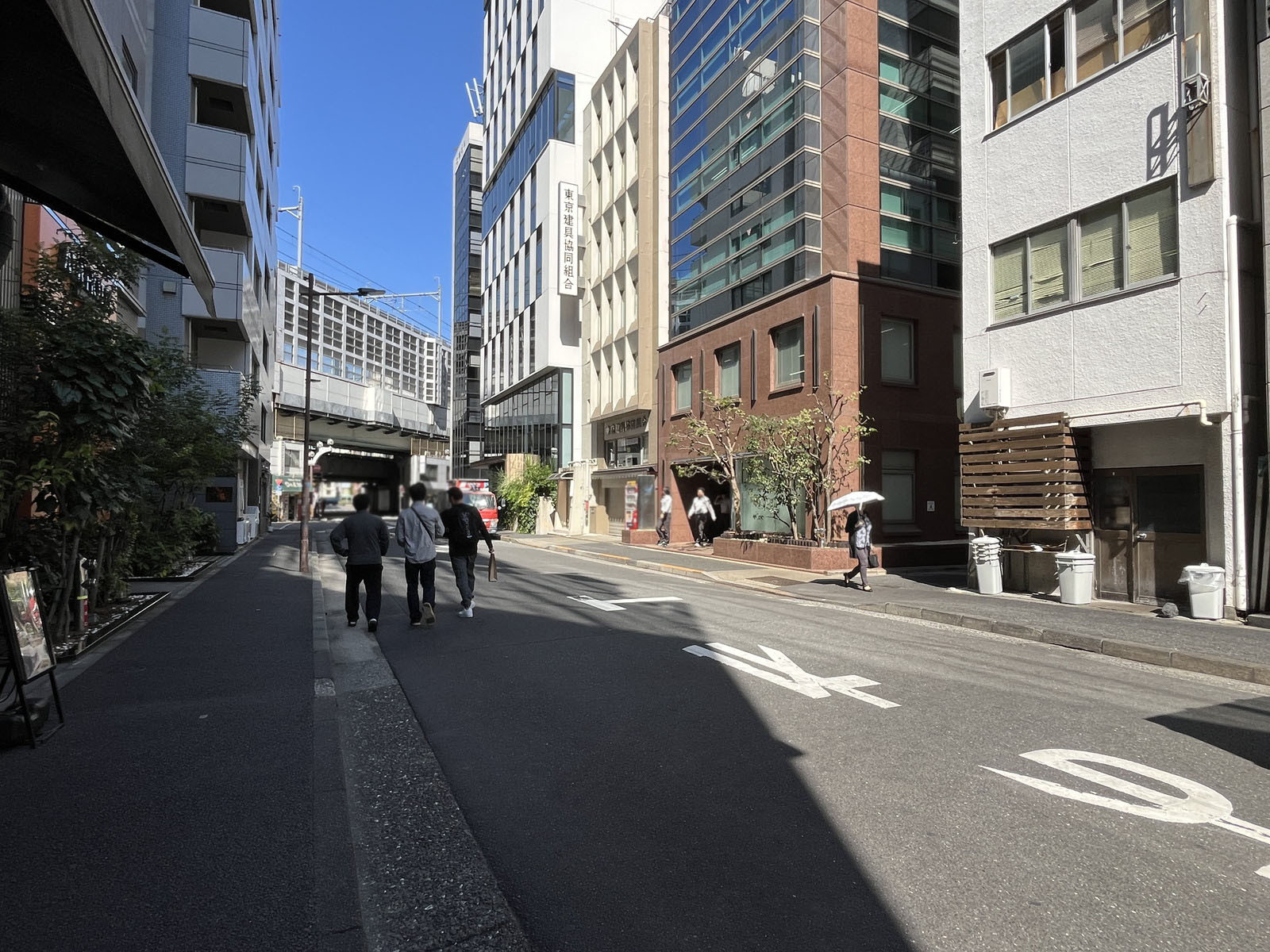 みかもビル前面の通り