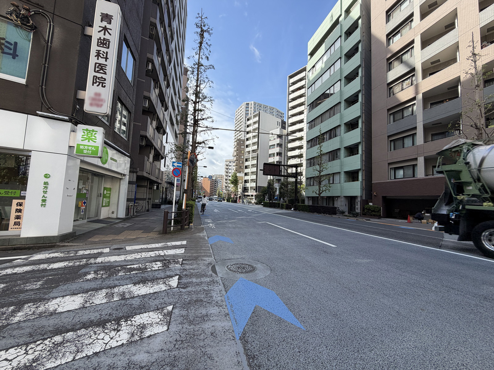 BizNest八丁堀前面の通り