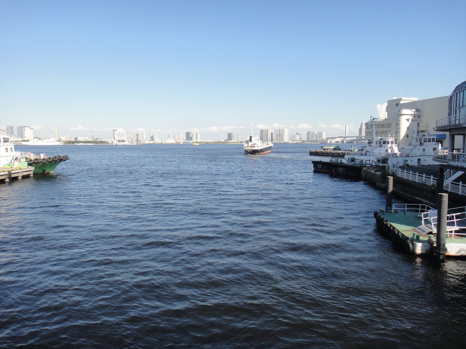 西本興産日の出ビルは東京湾が目の前