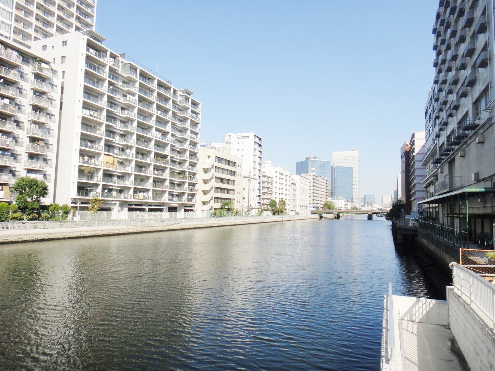 物件裏にある河川