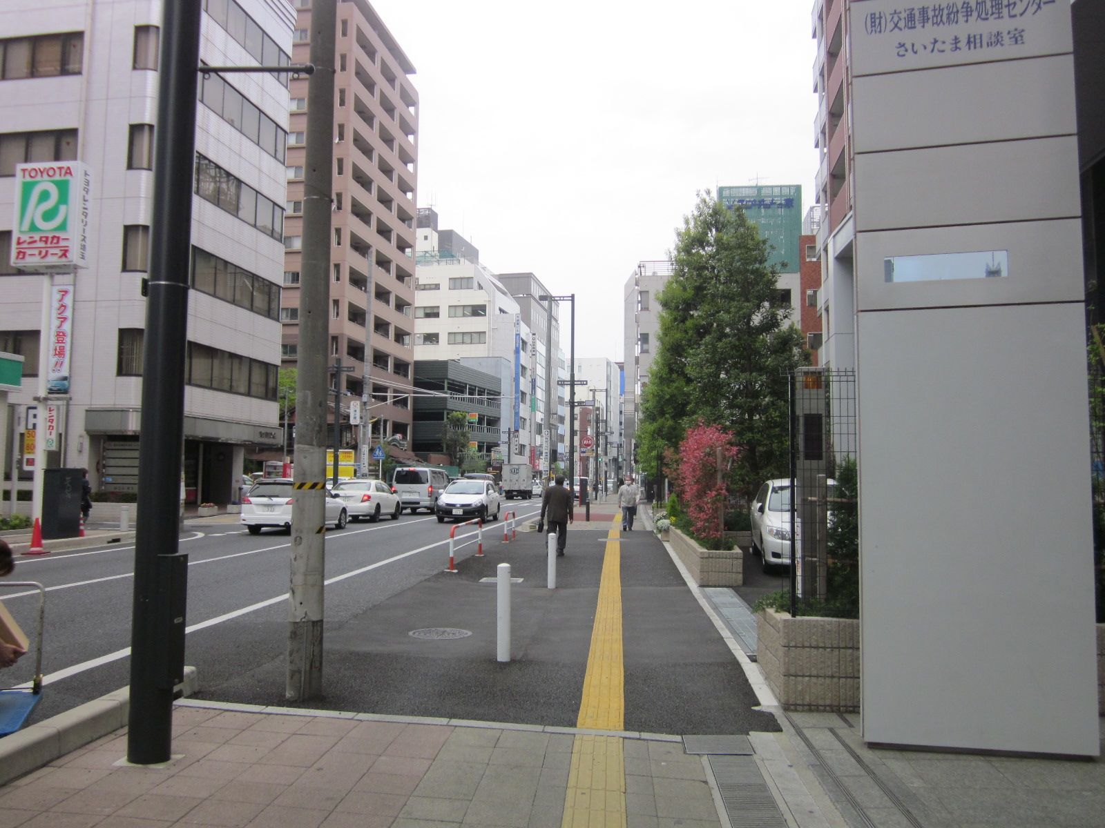 ビル前から大宮駅方向