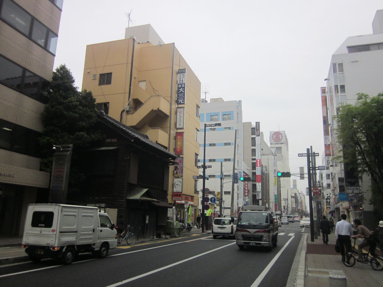 ビル前から大宮駅方向の様子