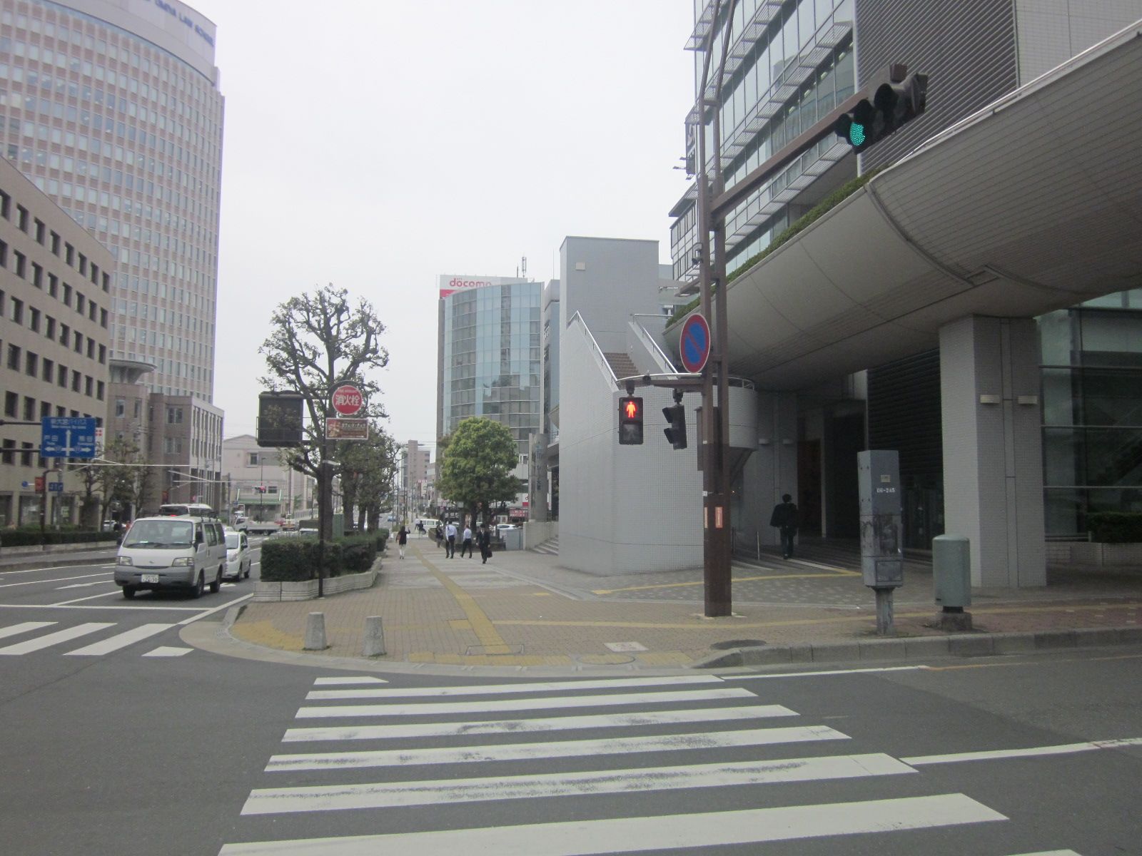 シーノ大宮サウスウィング前面道路
