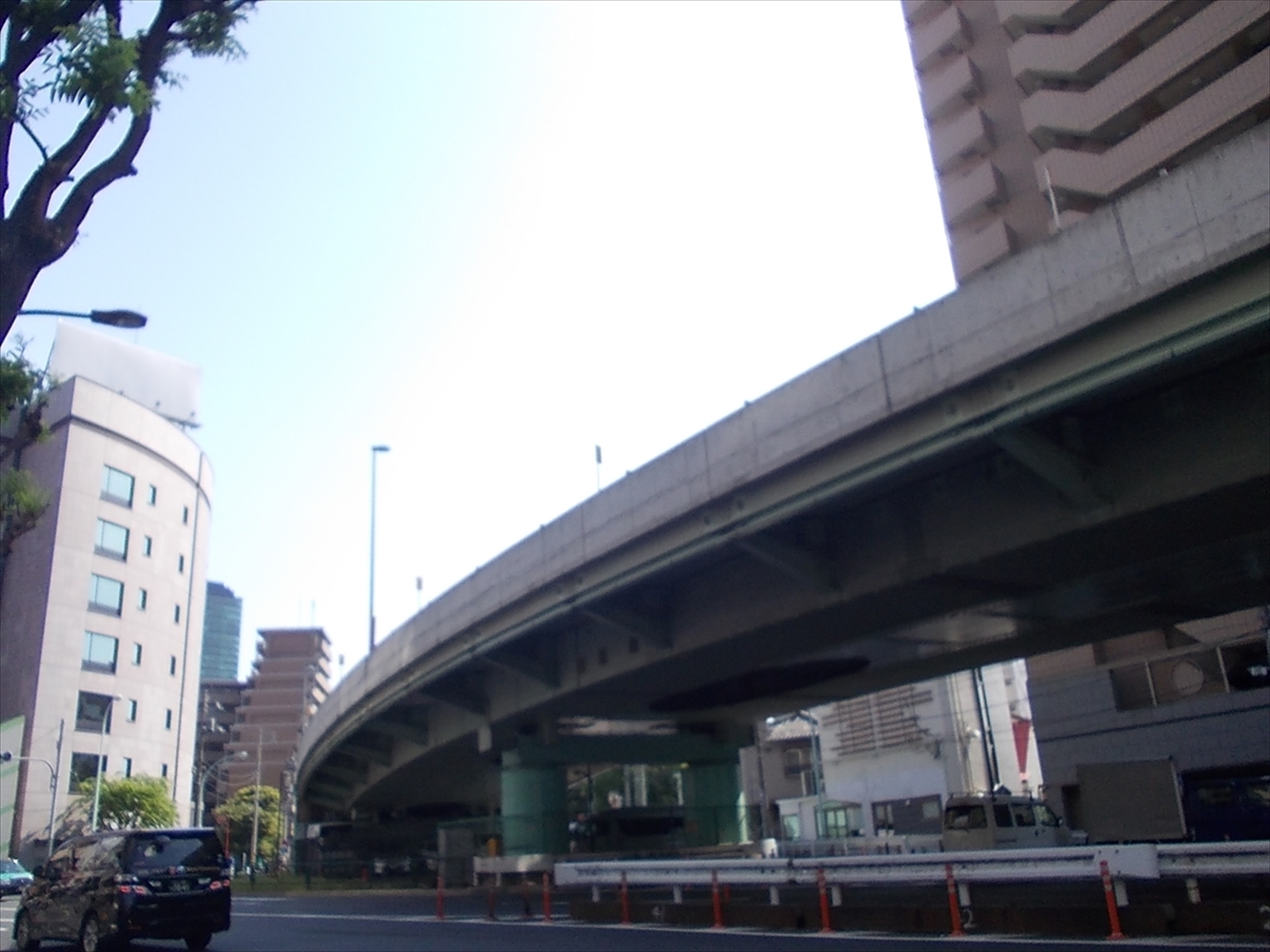 「代々木八幡駅」「代々木公園駅」「神泉駅」徒歩10分