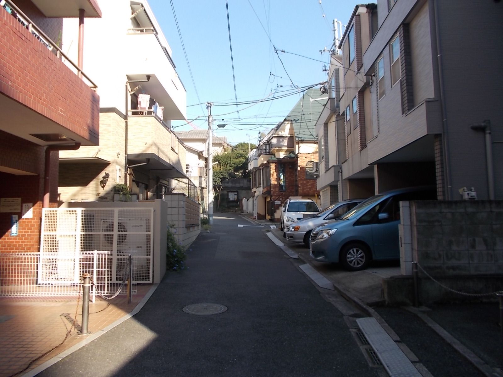 閑静な小道も