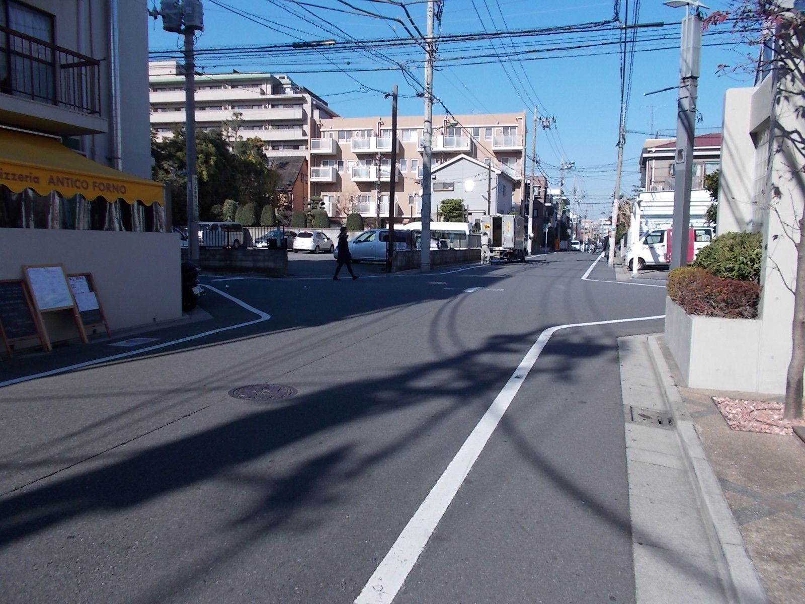 ガレリアM前面の通り