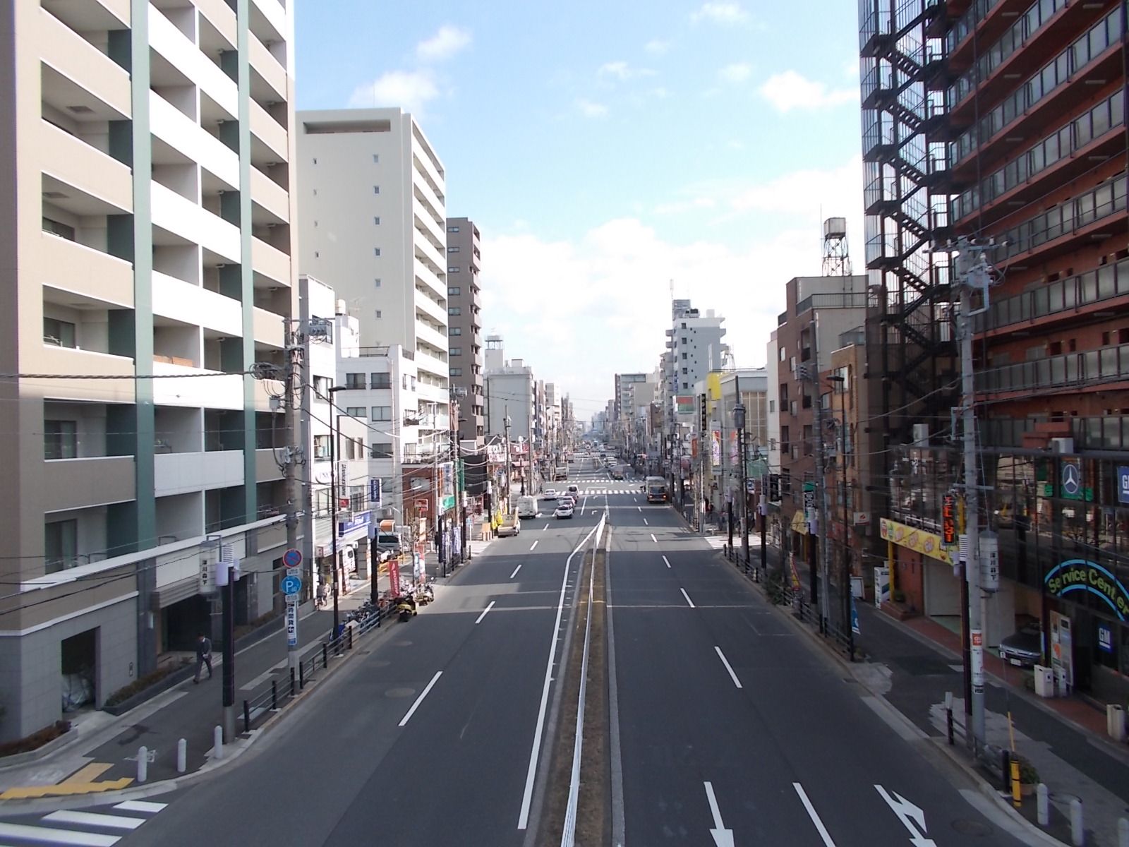 歩道橋からの雰囲気