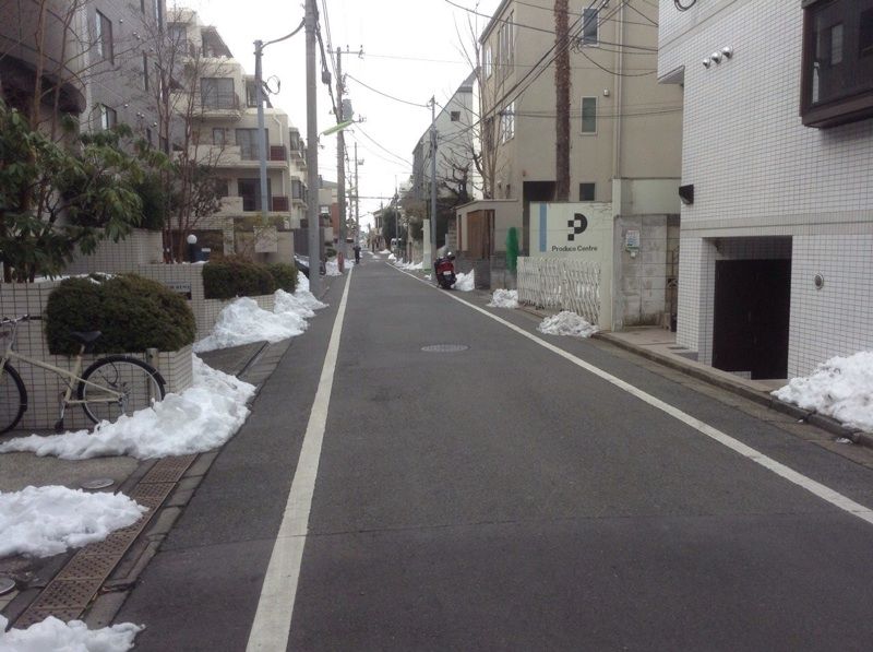 マンションが立ち並ぶ
