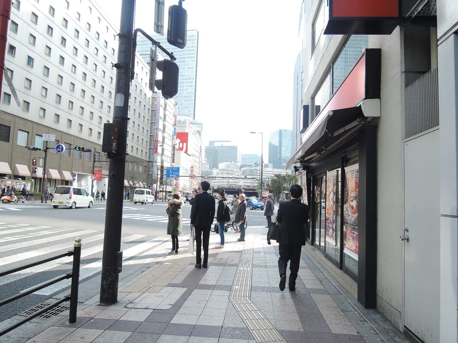 前面の御堂筋