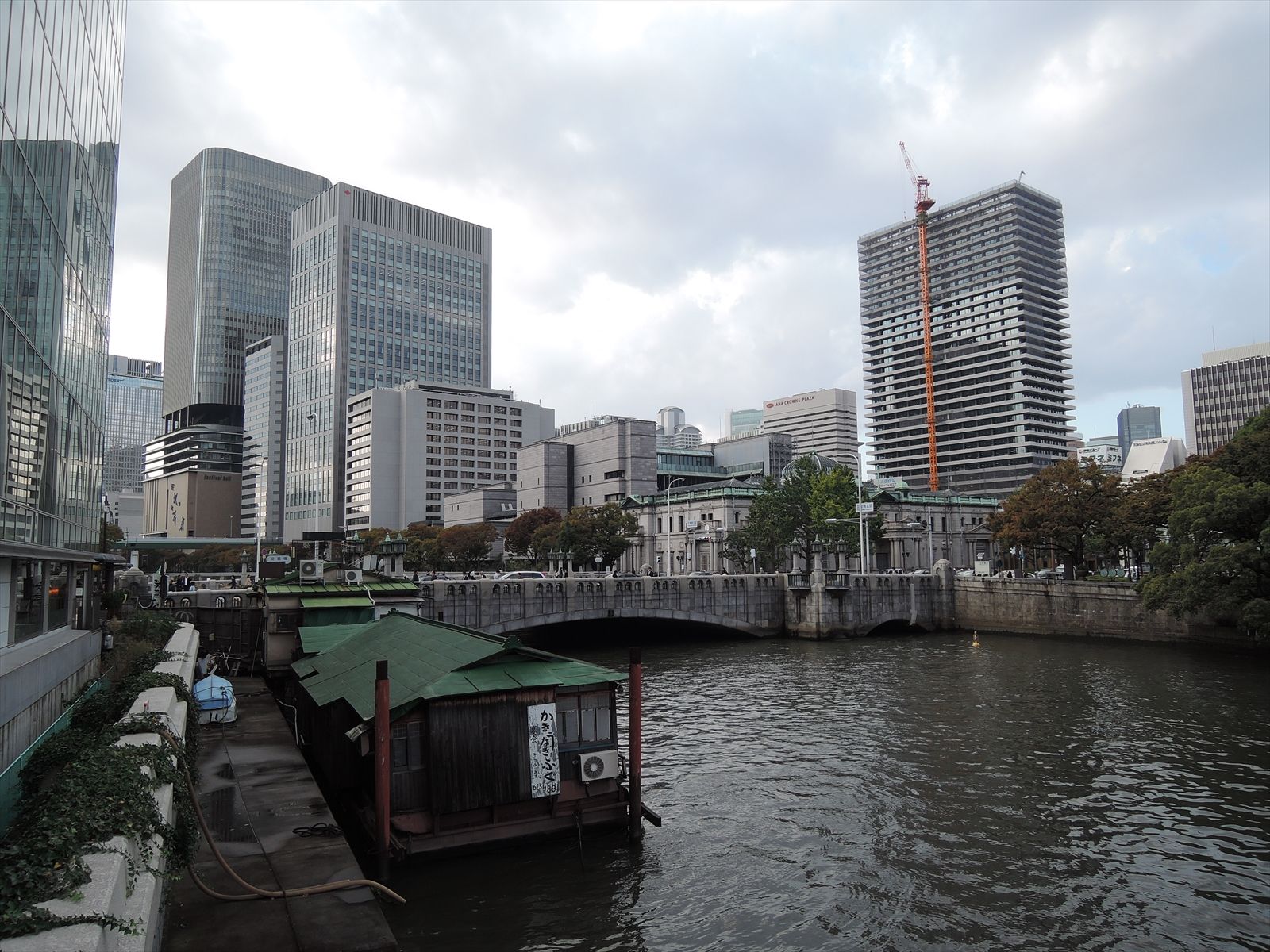 目の前の中之島