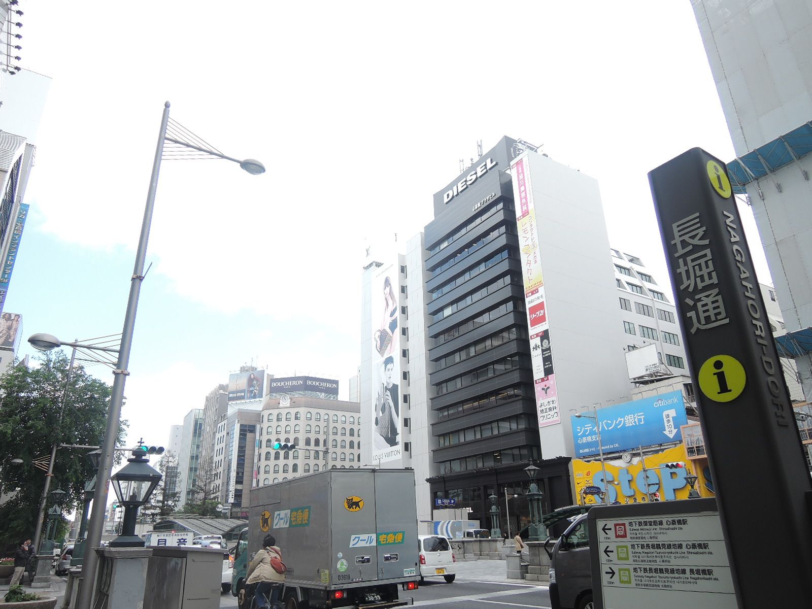 長堀通りまで徒歩40秒