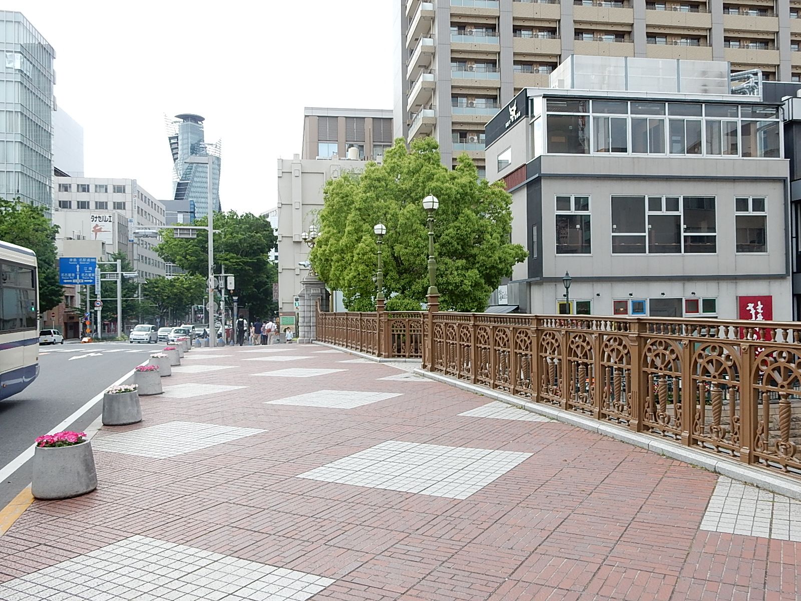 オフィス近くの納屋橋