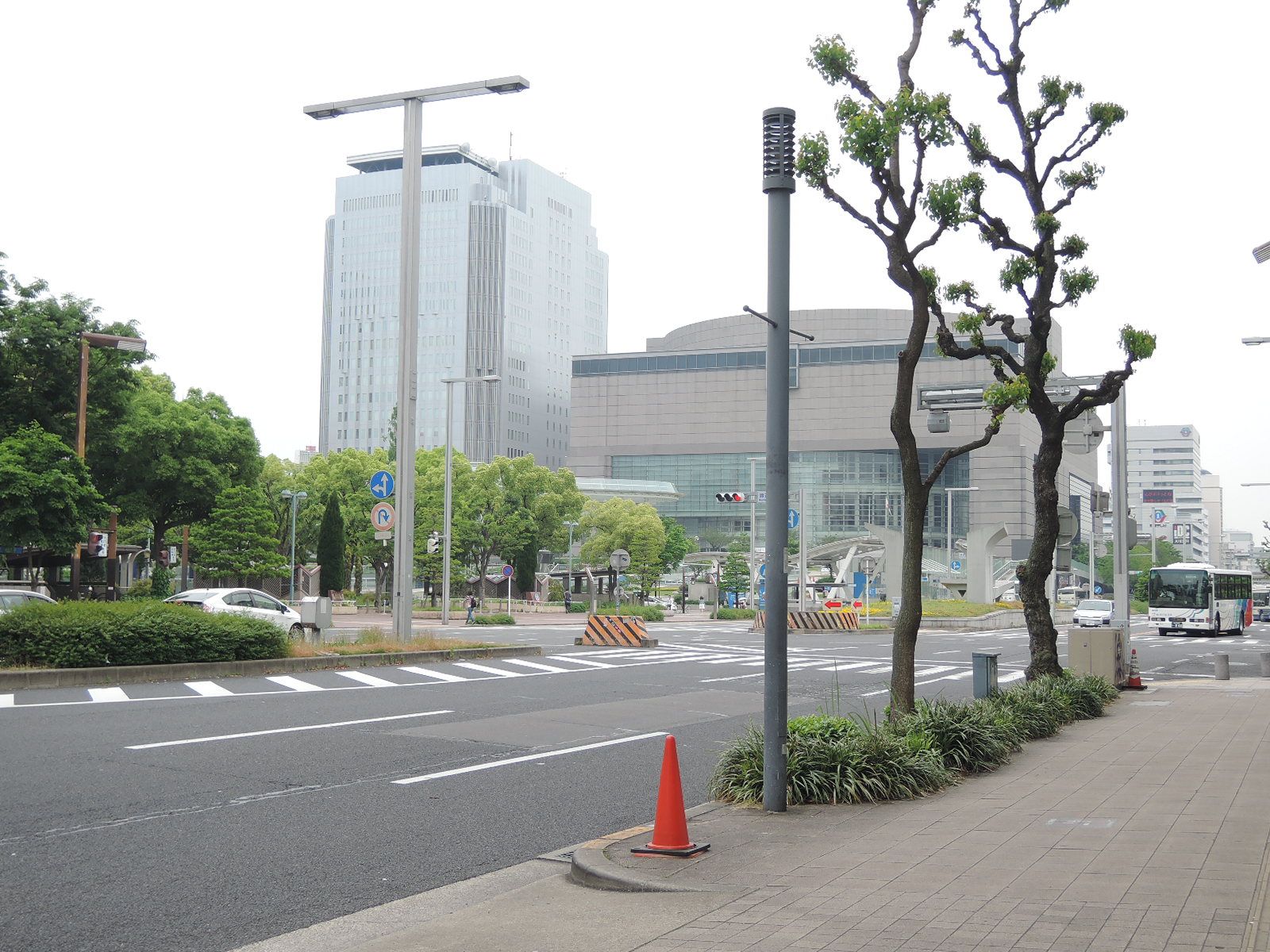 芸術文化センター交差点側
