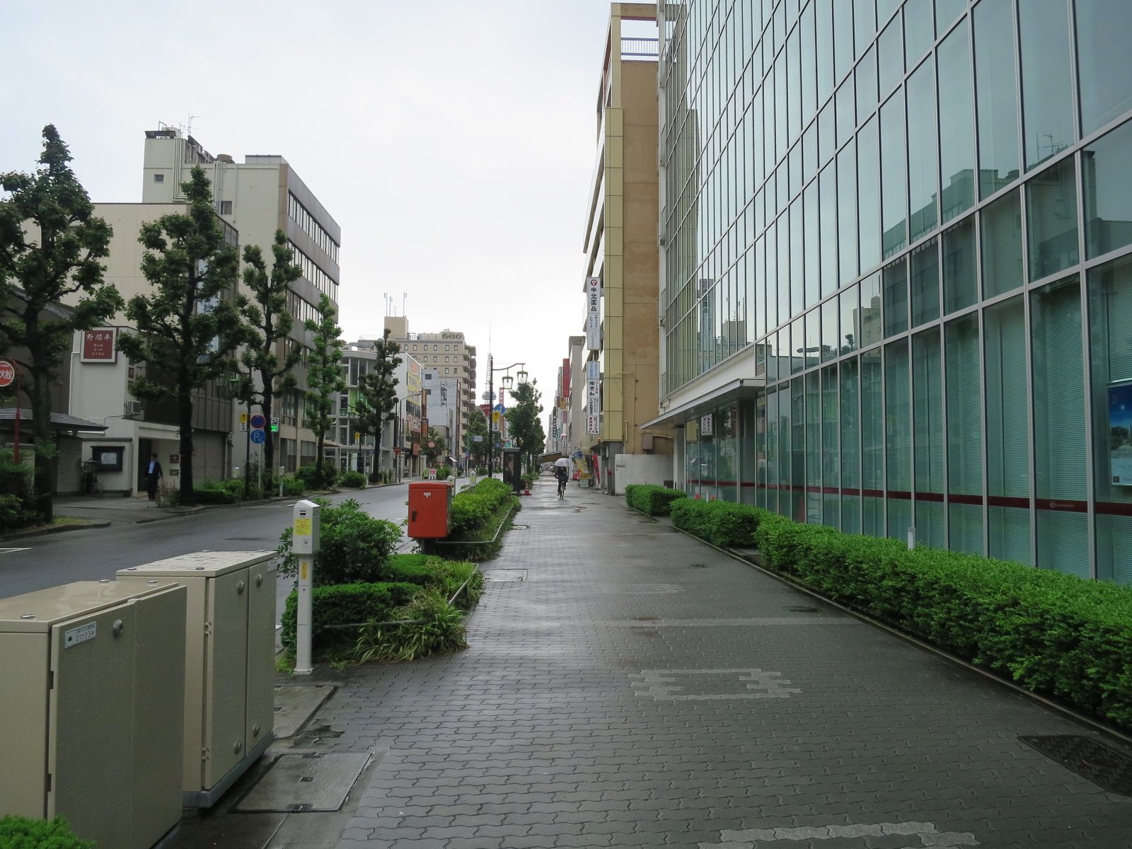 閑静なオフィス環境