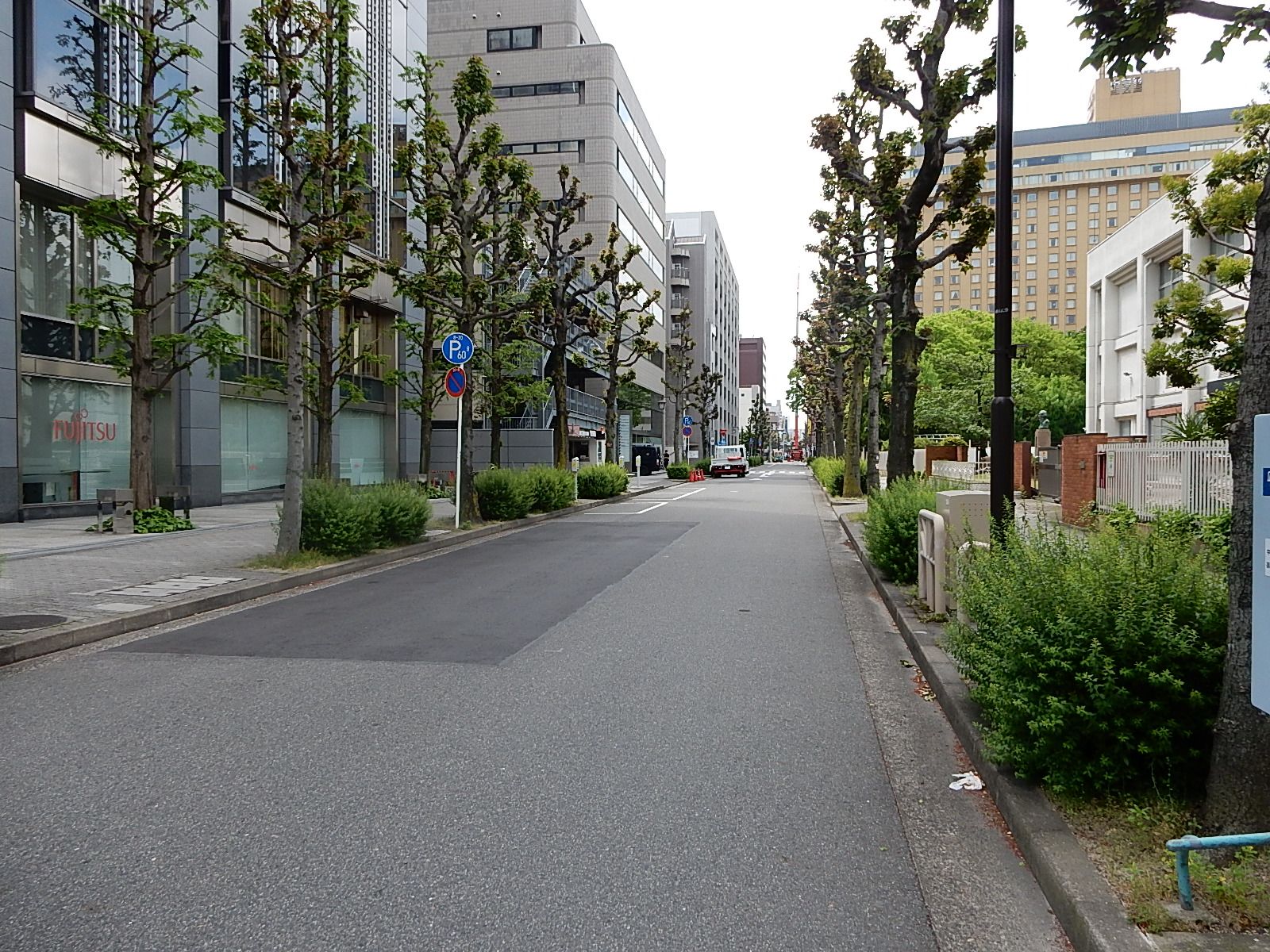 物件前の御園通
