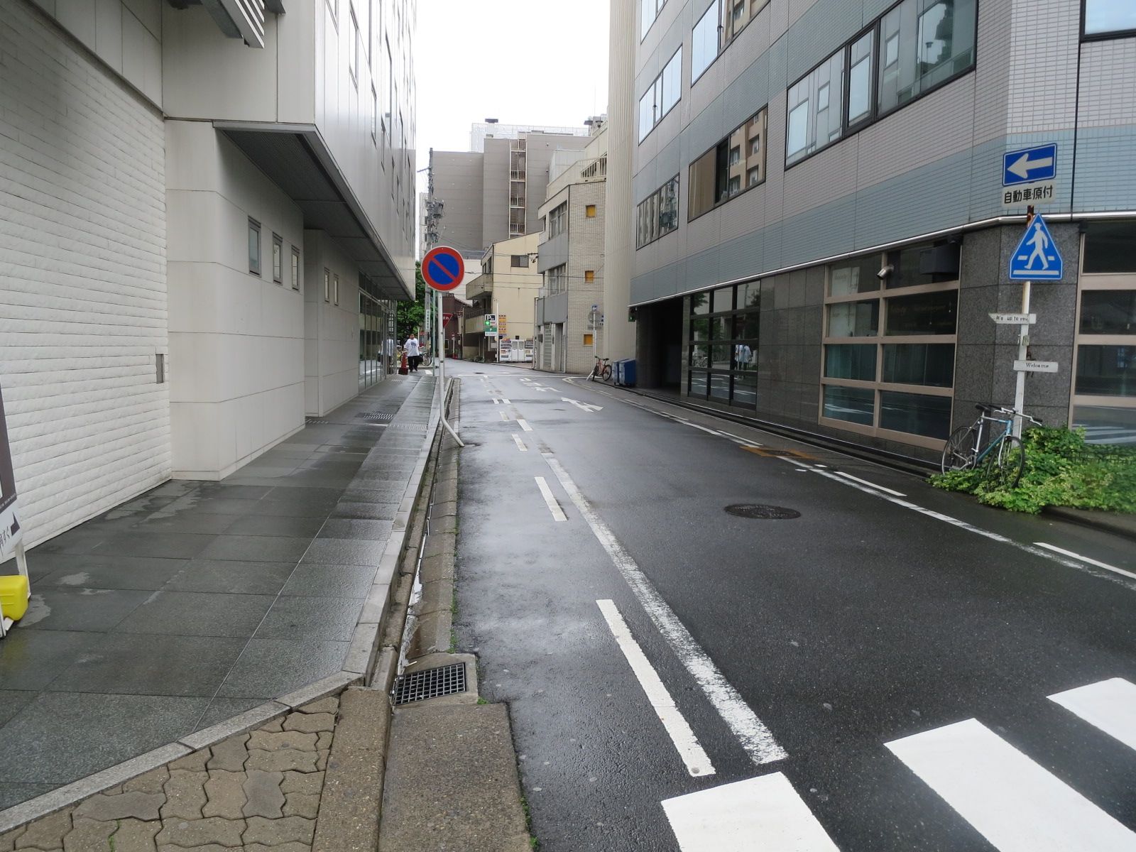 閑静なオフィス環境