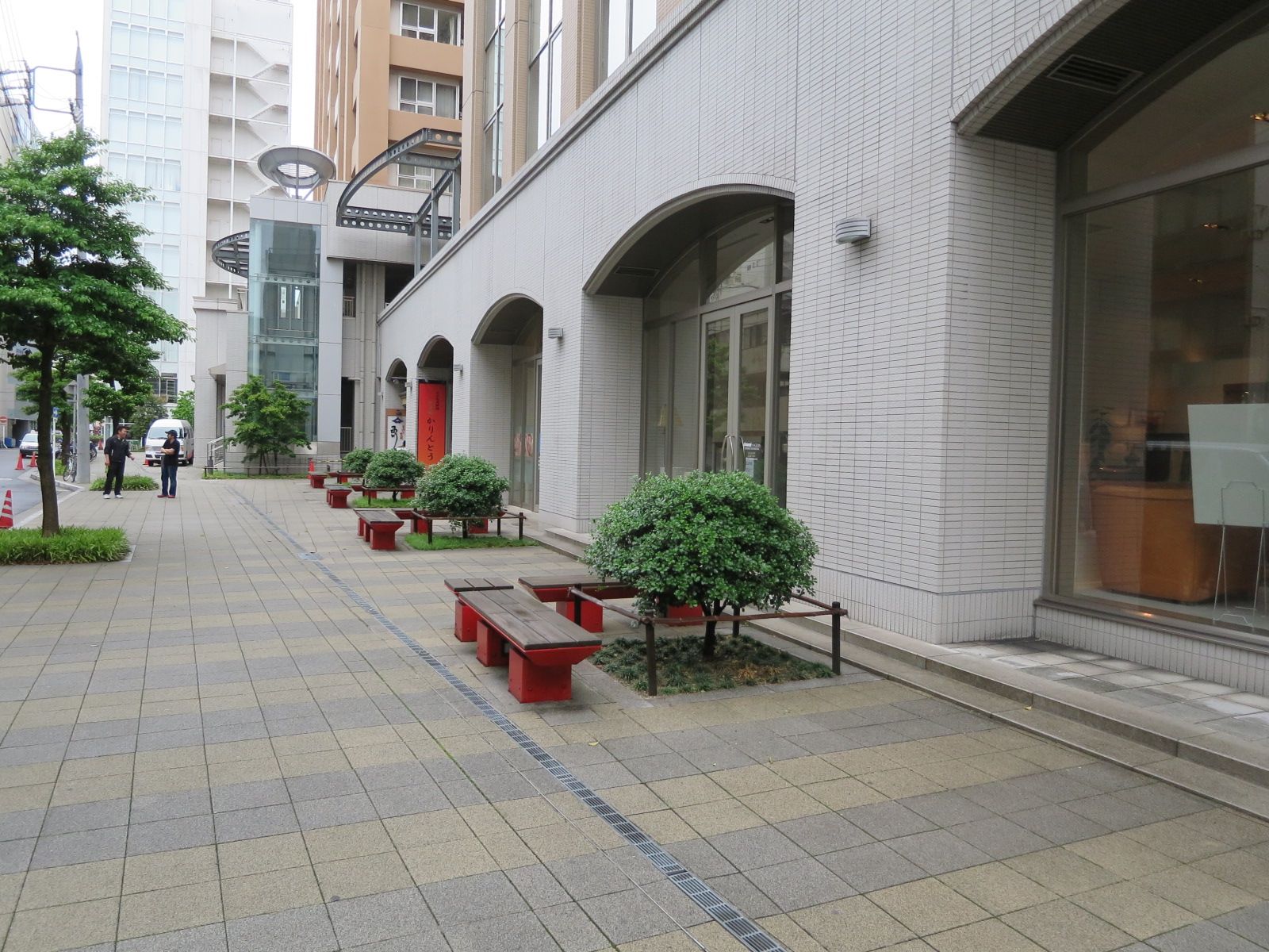 舗装された歩道