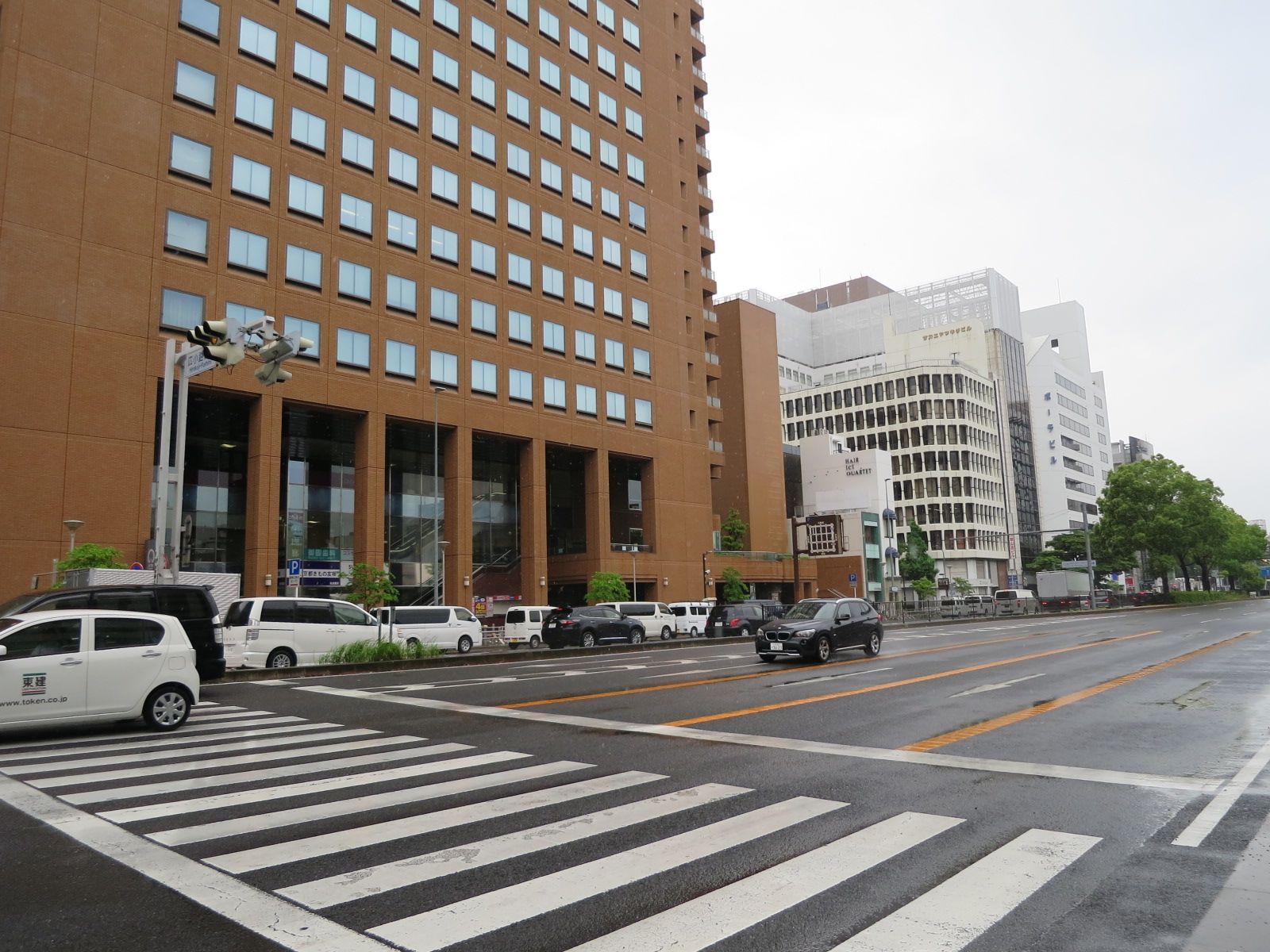 藤田ビル前面の伏見通